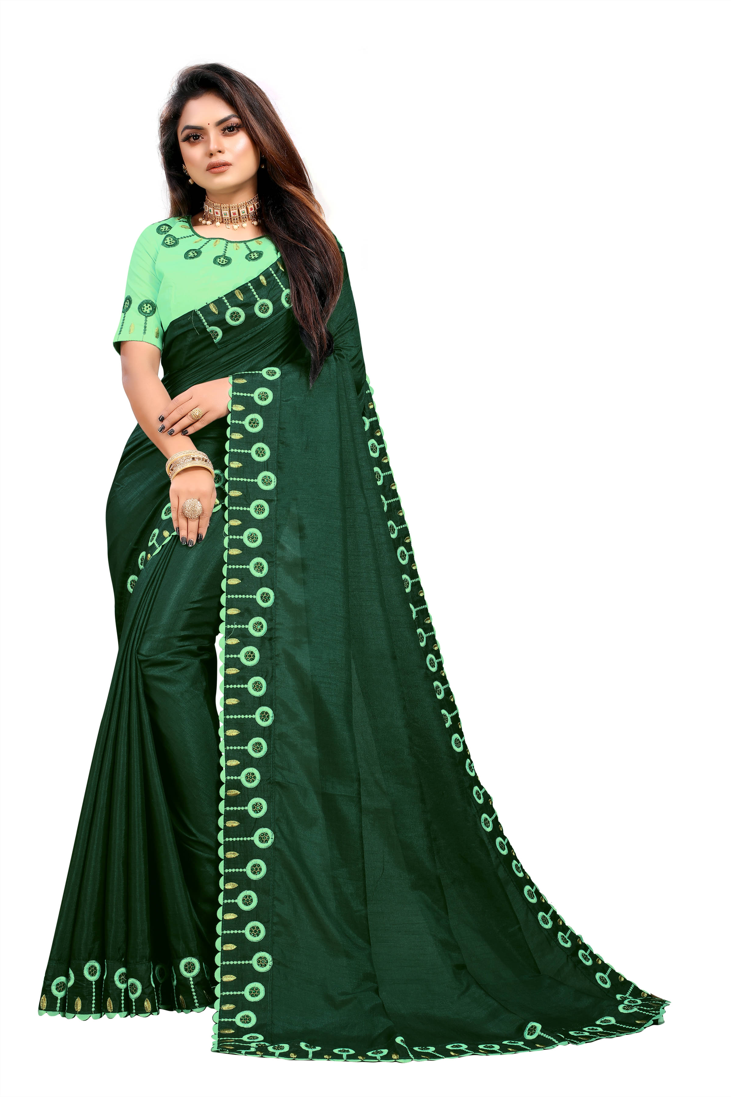     			VEDANT VASTRAM Silk Embroidered Regular Saree With Unstitched Blouse Piece ( Green )