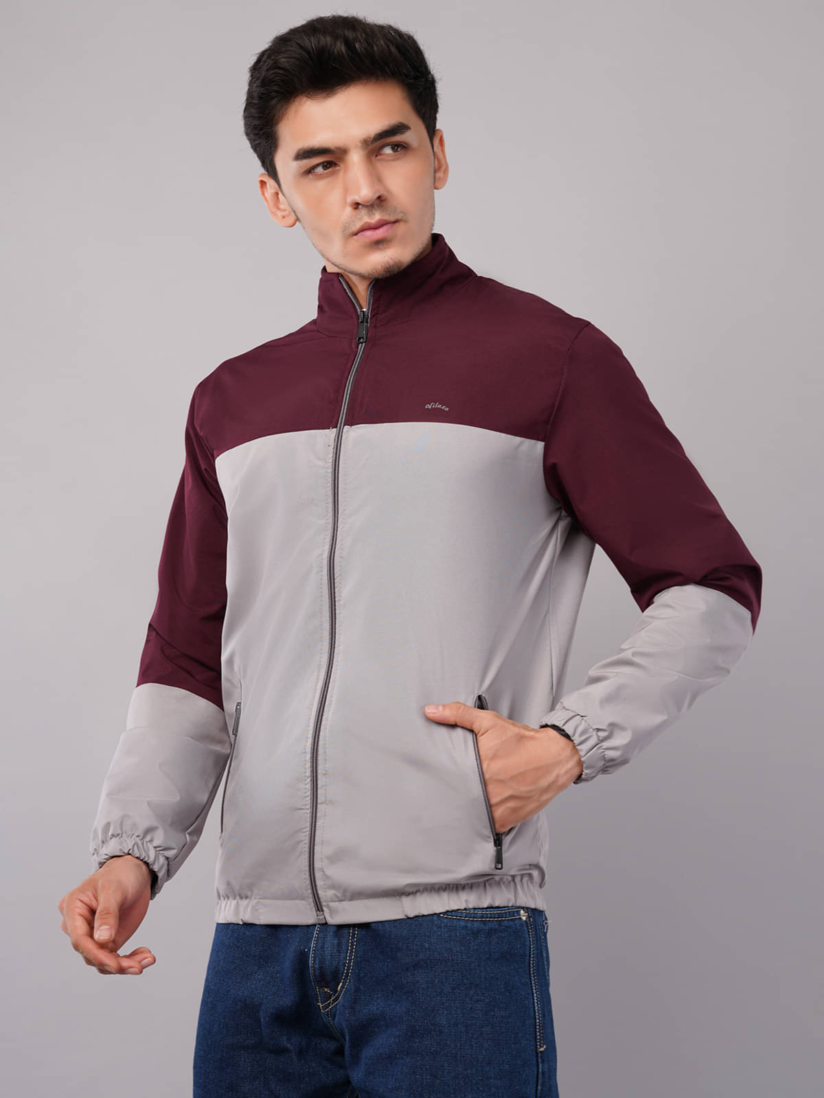 VILAZO Polyester Men's Windcheater Jacket - Black ( Pack of 1 )     			VILAZO Polyester Men's Windcheater Jacket - Black ( Pack of 1 )
