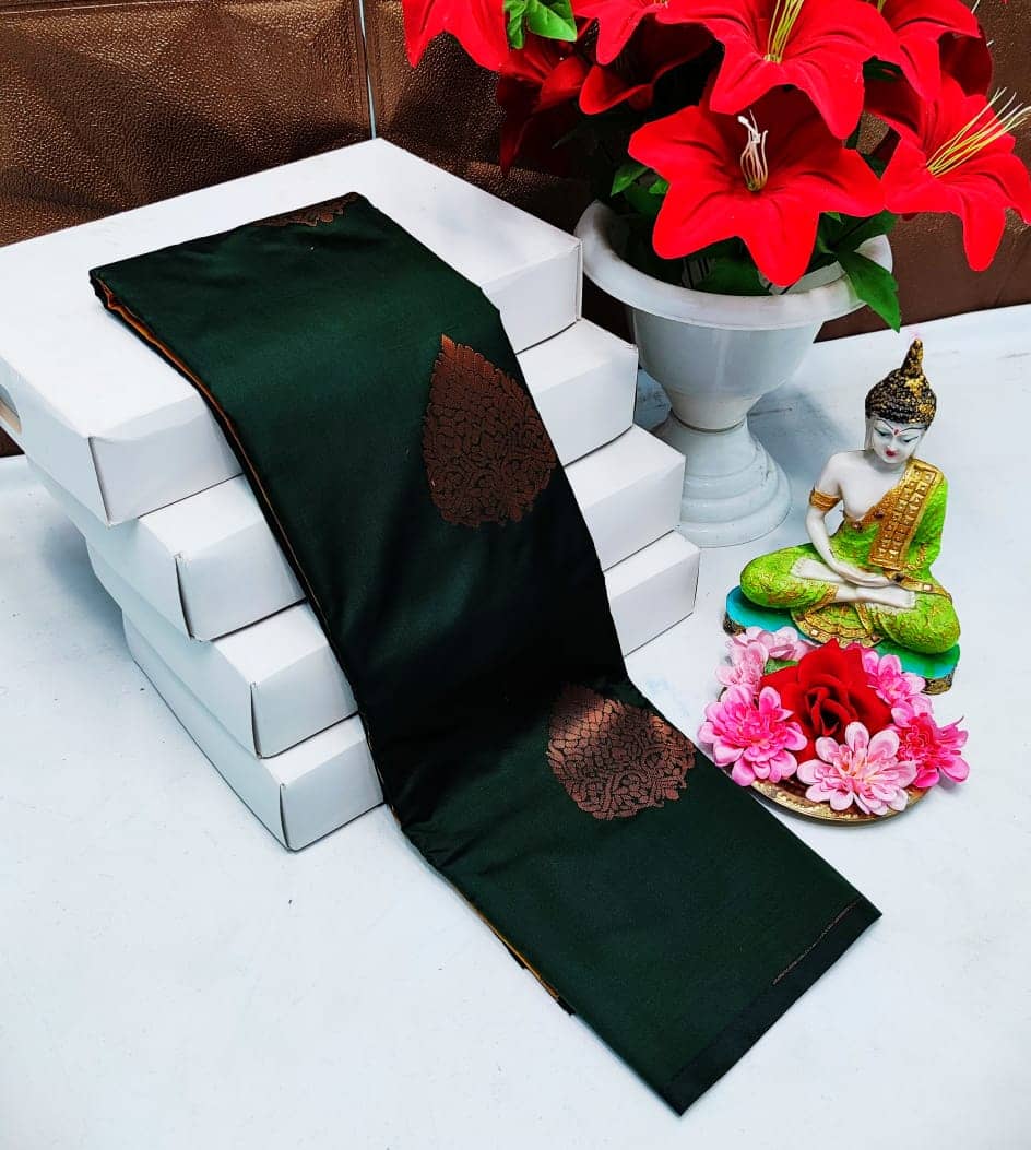 Vastukala Silk Woven Kanjeevaram Sarees With Unstitched Blouse Piece ( Green ) - Sarees | Buy online on ZillyBuy