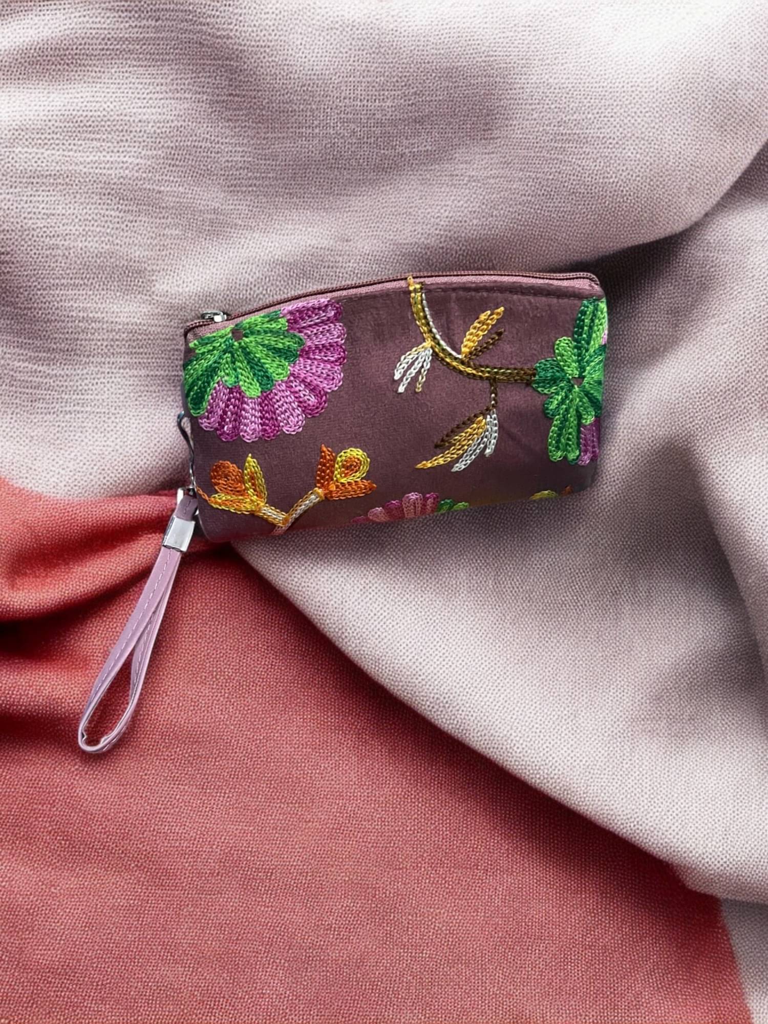     			Clearo Pink Fabric Wristlet