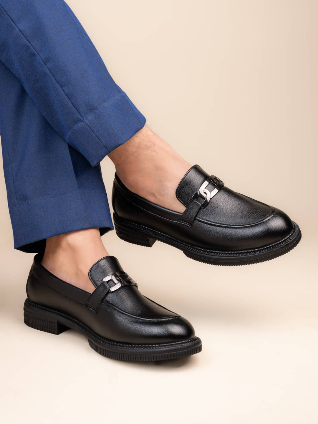     			Fentacia Black Men's Mocassin Formal Shoes