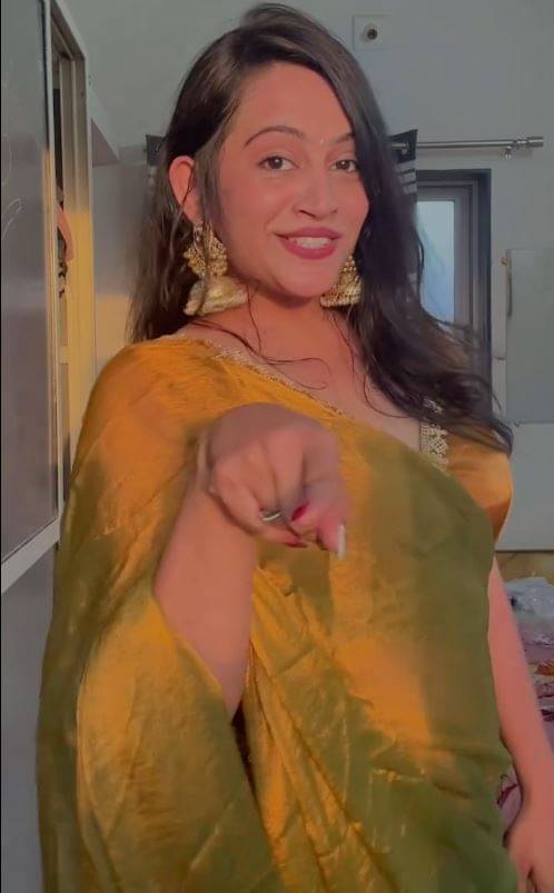     			Madhav Art Chiffon Embroidered Regular Saree With Unstitched Blouse Piece ( Gold )