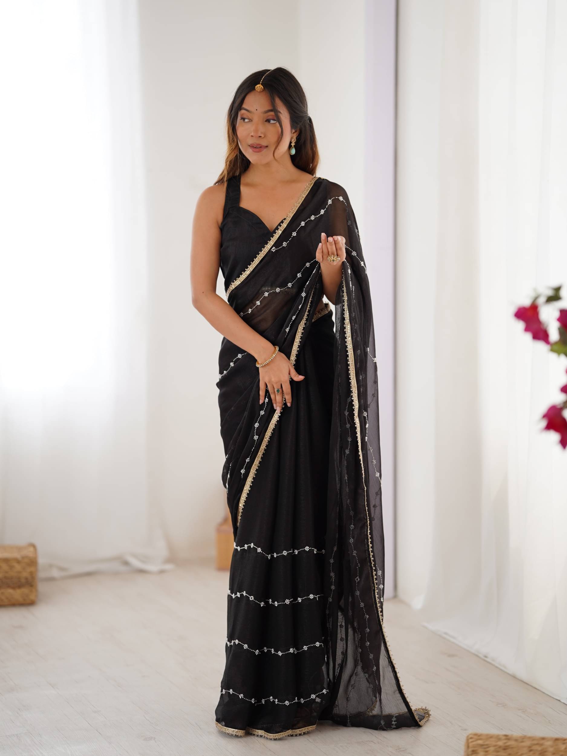     			PANZORA Chiffon Solid Regular Saree Without Blouse Piece ( Black )