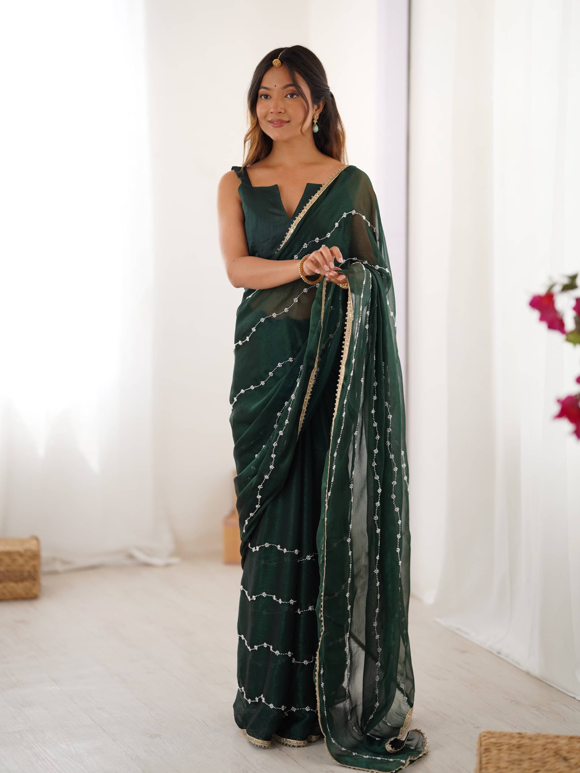     			PANZORA Chiffon Solid Regular Saree Without Blouse Piece ( Green )