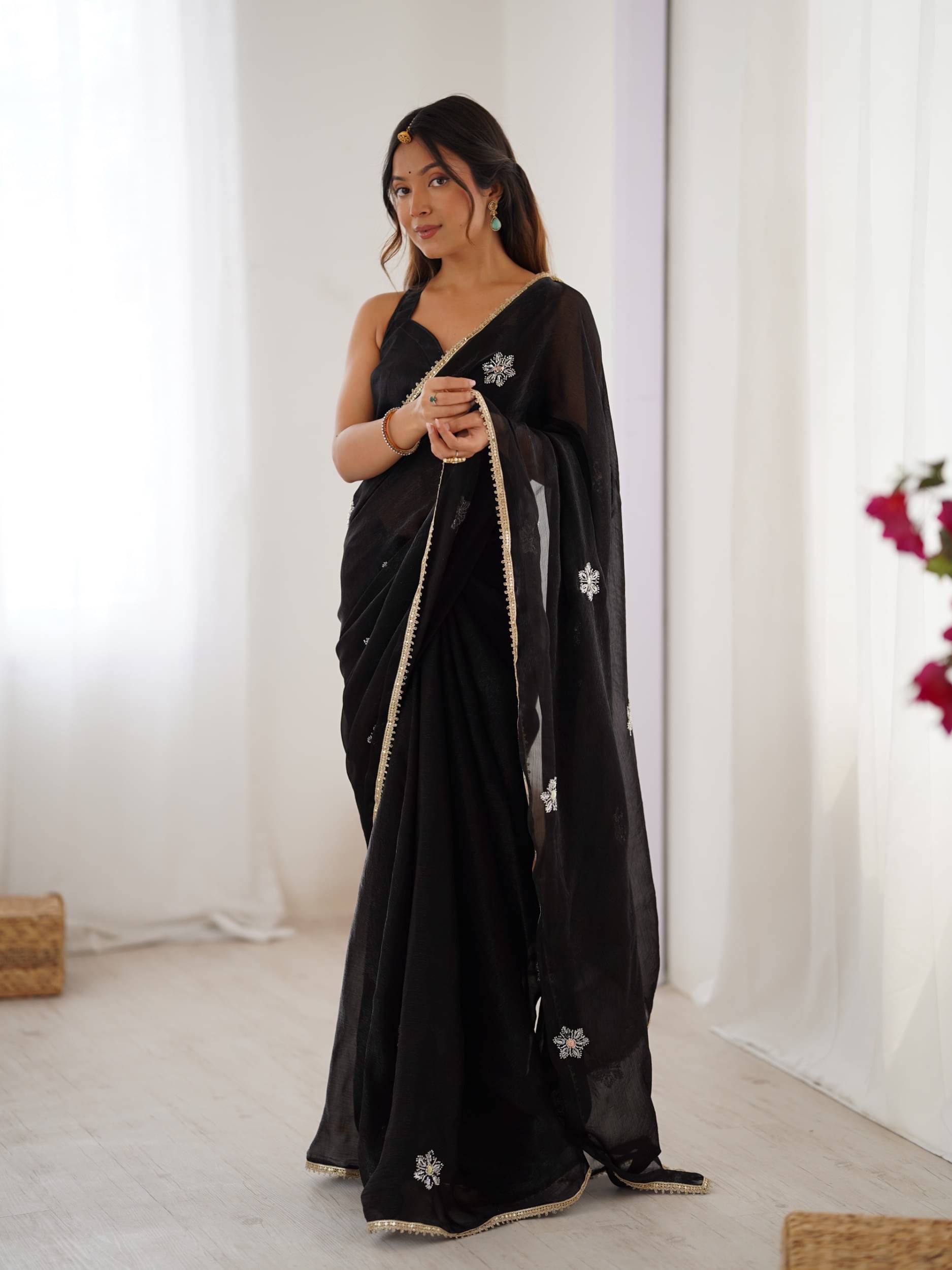     			PANZORA Georgette Solid Regular Saree Without Blouse Piece ( Black )