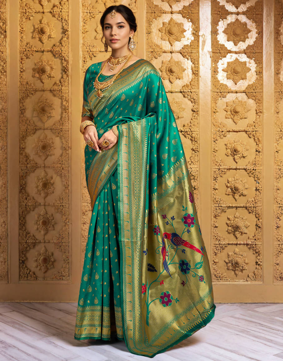     			PANZORA Silk Solid Regular Saree Without Blouse Piece ( Sea Green )