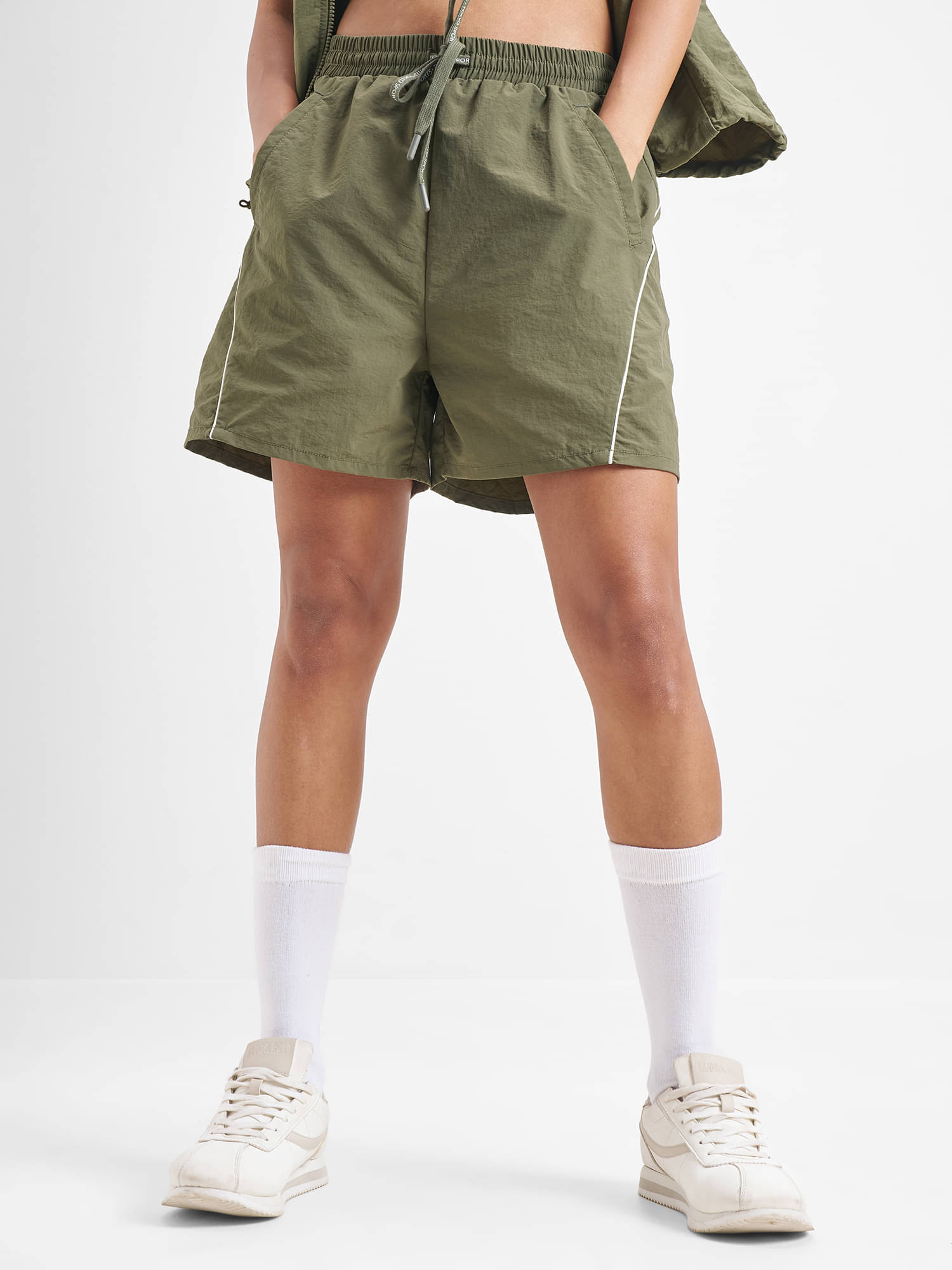     			Tokyo Talkies Women Nylon Regular Shorts ( Green )