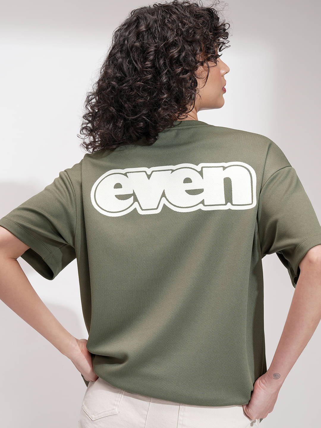     			Tokyo Talkies Women Poly Cotton Oversized Fit Round Neck T-Shirt ( Olive )