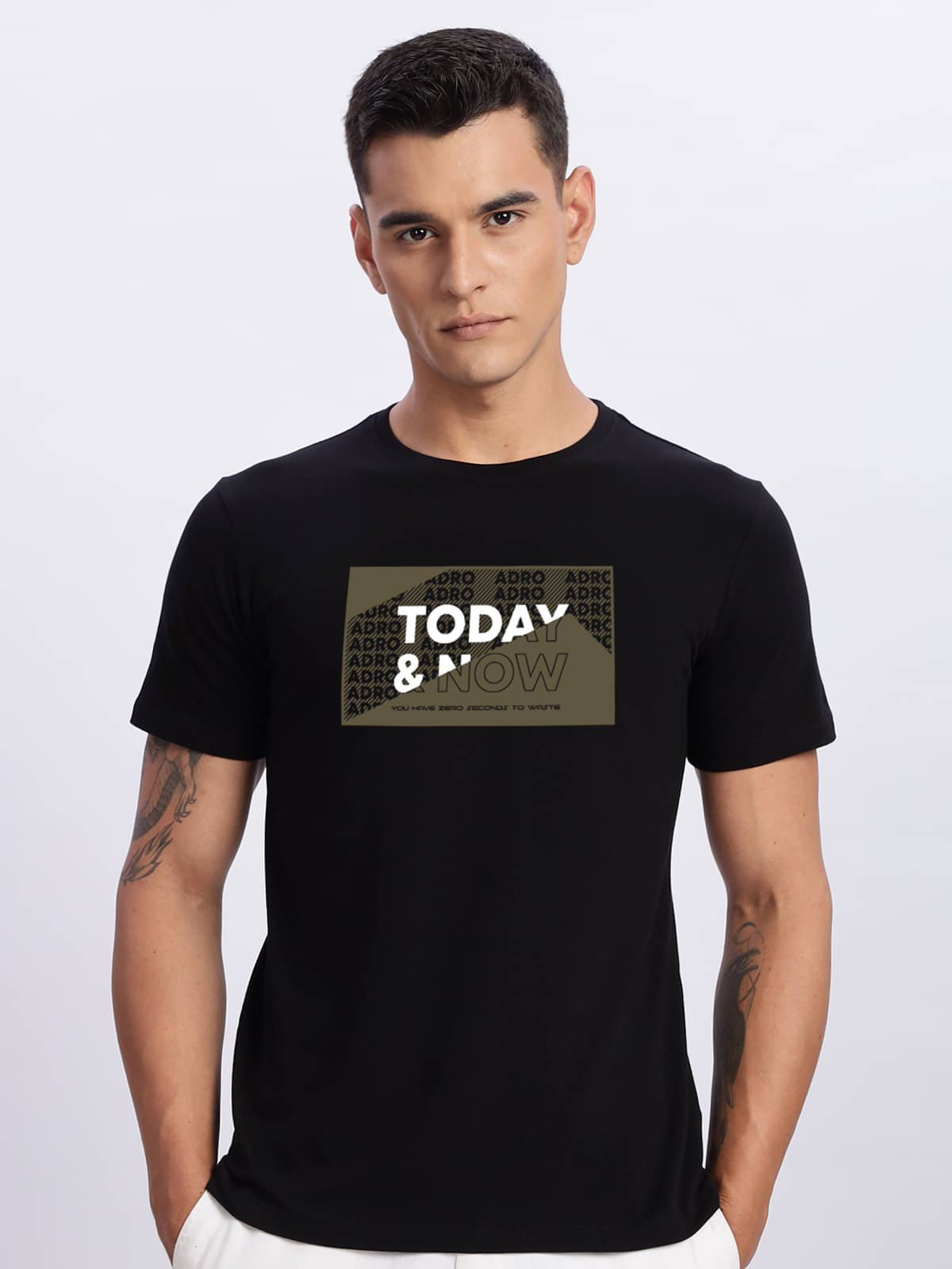     			Adro Men Cotton Blend Regular Fit Printed T-Shirt ( Black )