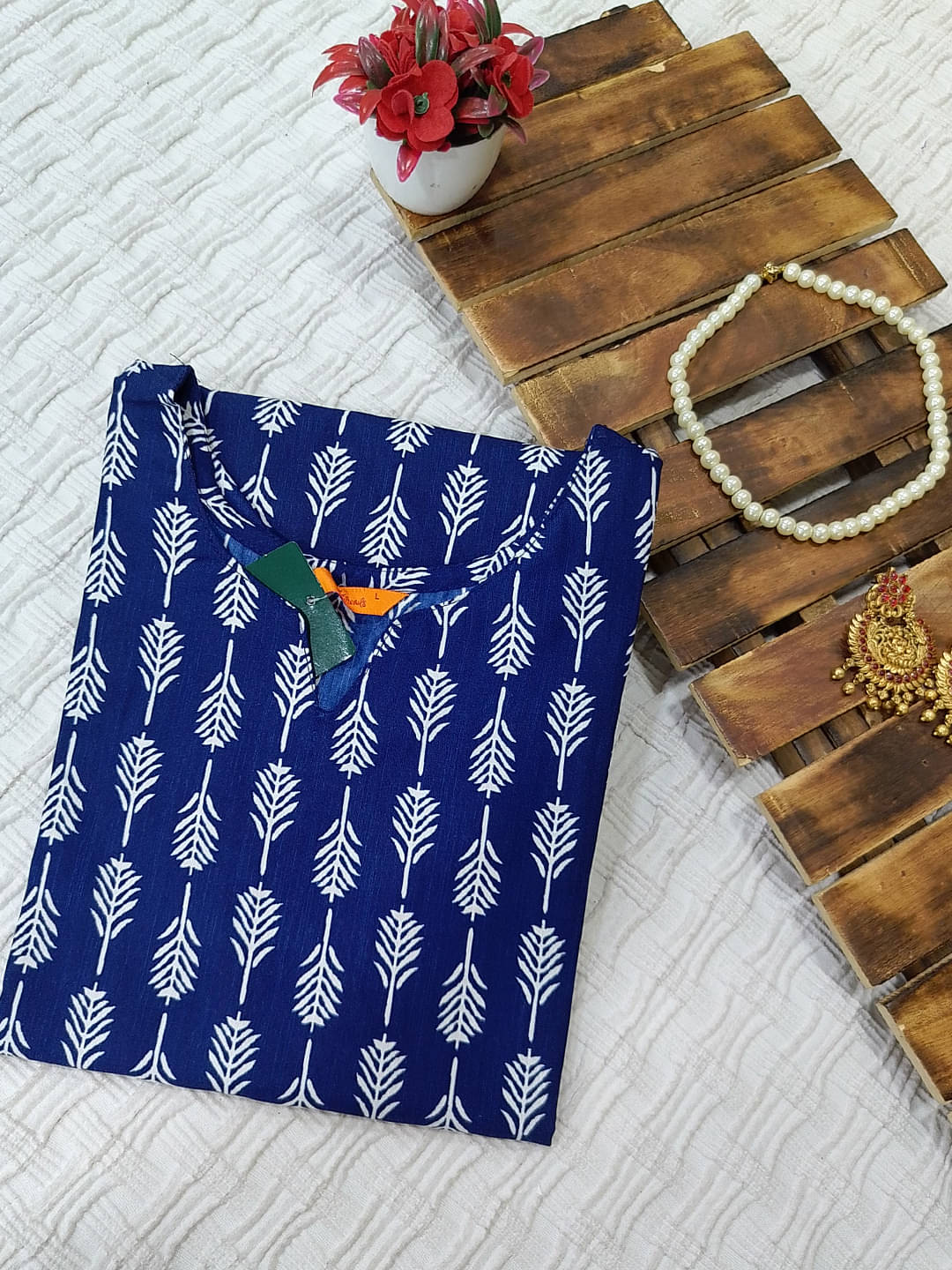     			1 Stop Fashion Women Cotton Blend Printed Kurti ( Navy Blue )