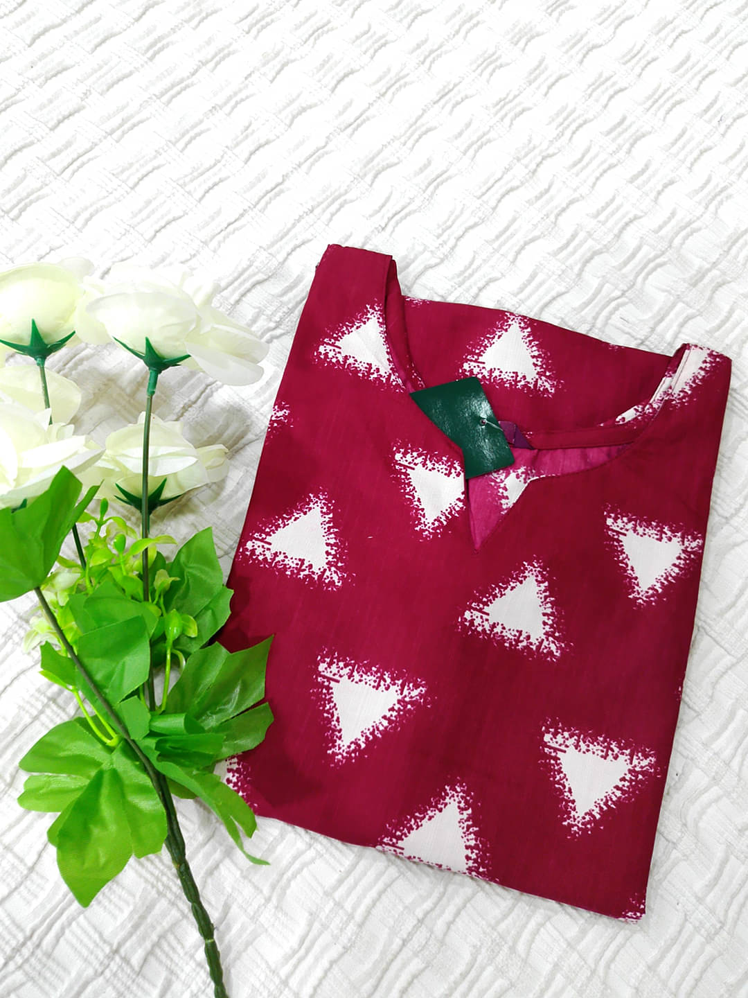 1 Stop Fashion Women Cotton Blend Printed Kurti ( Wine ) 1 Stop Fashion Women Cotton Blend Printed Kurti ( Wine )