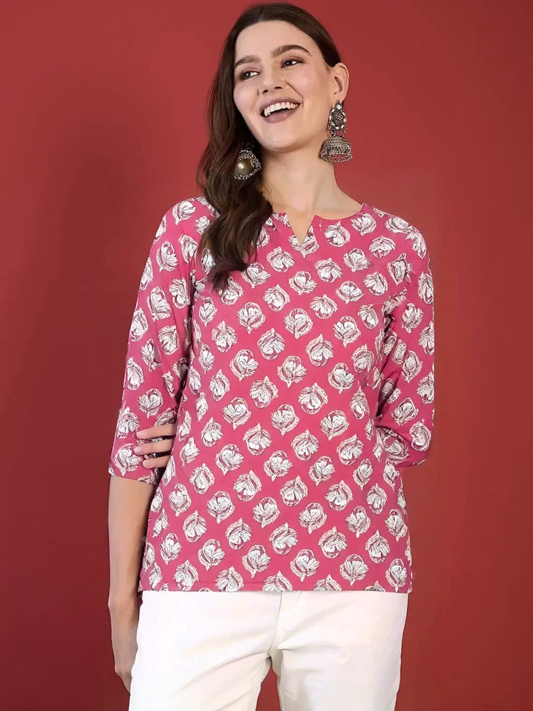 1 Stop Fashion Women Cotton Blend Printed Kurti ( Pink ) 1 Stop Fashion Women Cotton Blend Printed Kurti ( Pink )