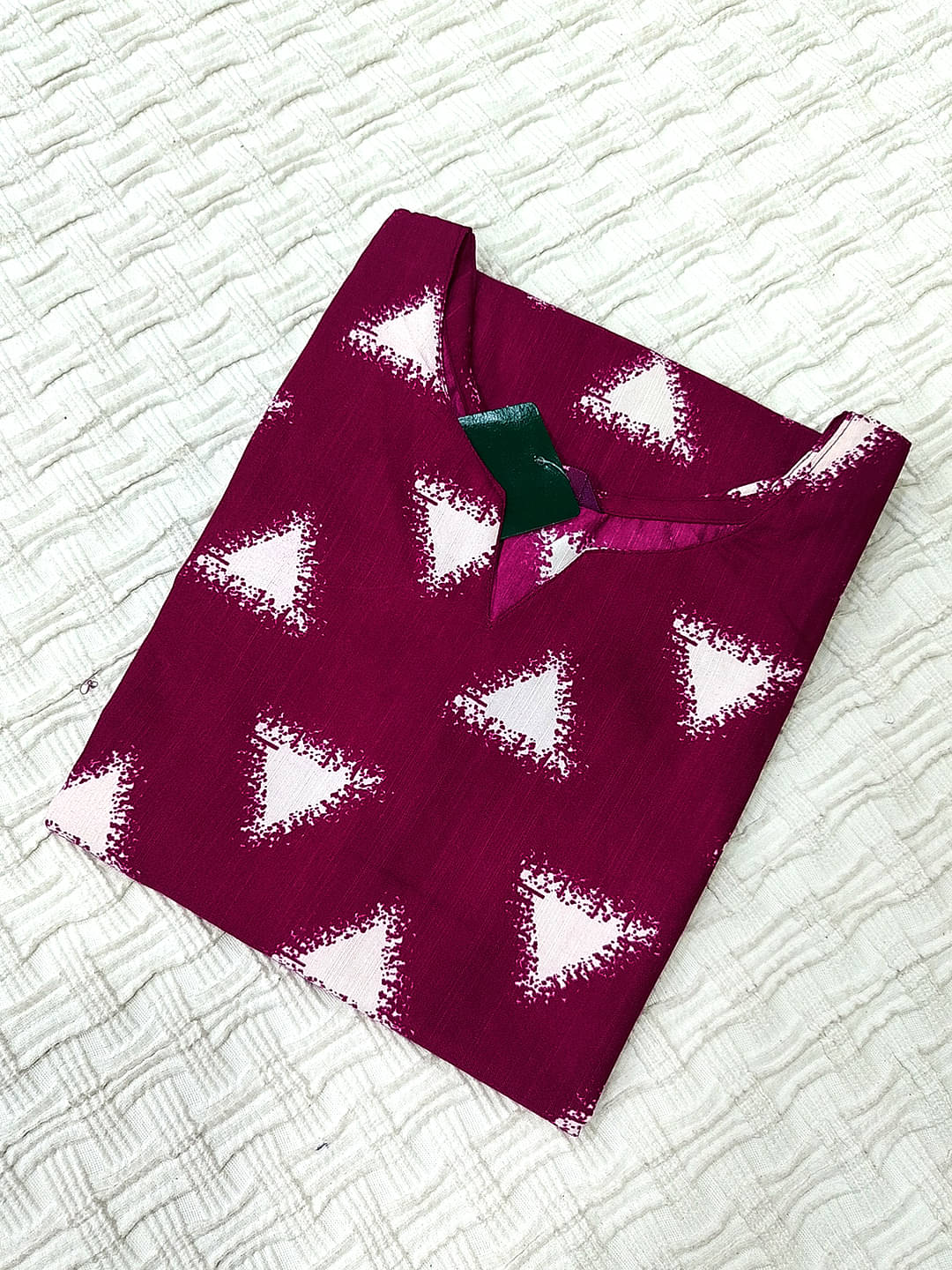 1 Stop Fashion Women Cotton Blend Printed Kurti ( Wine ) 1 Stop Fashion Women Cotton Blend Printed Kurti ( Wine )