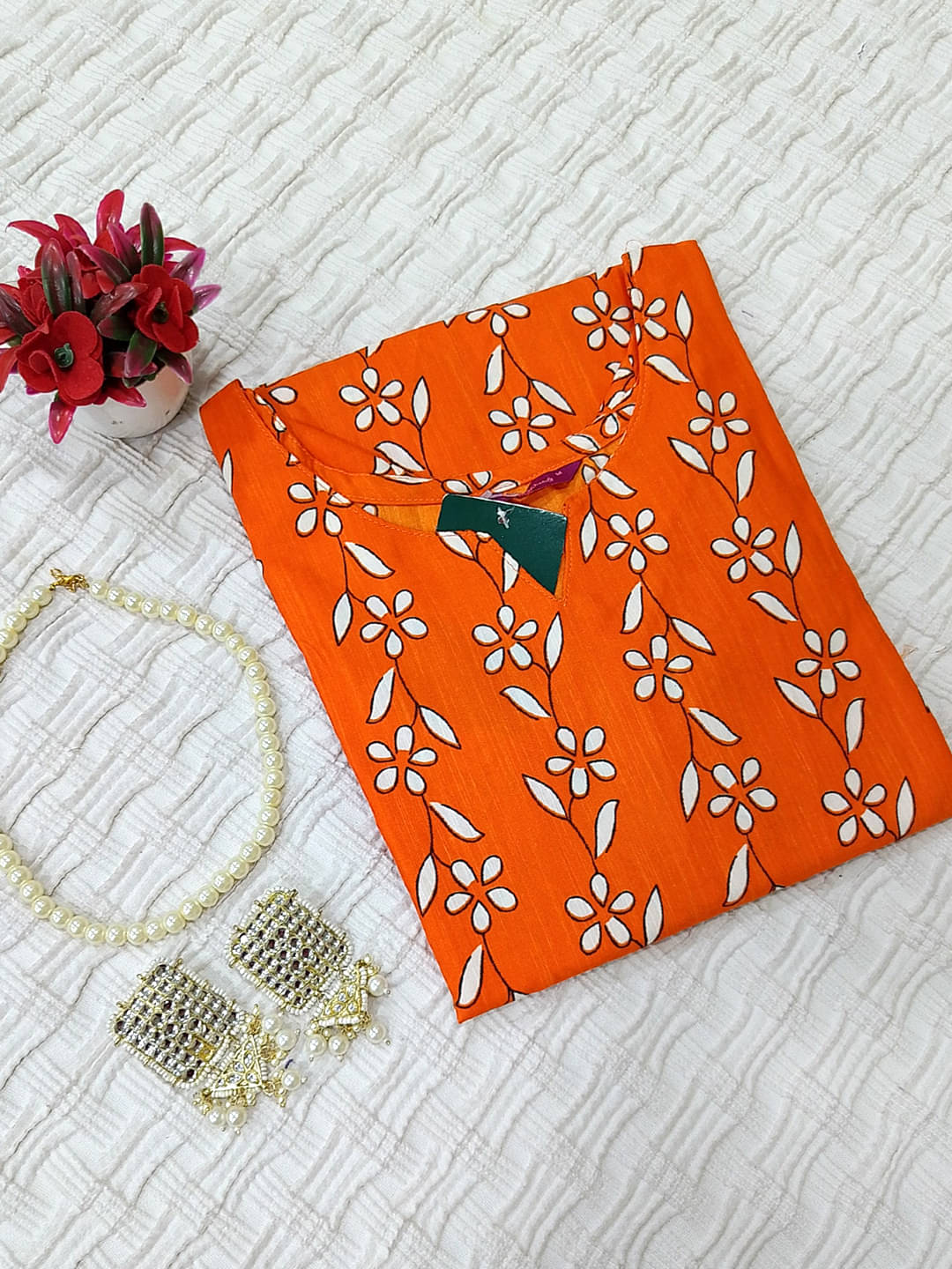 1 Stop Fashion Women Cotton Blend Printed Kurti ( Orange ) 1 Stop Fashion Women Cotton Blend Printed Kurti ( Orange )