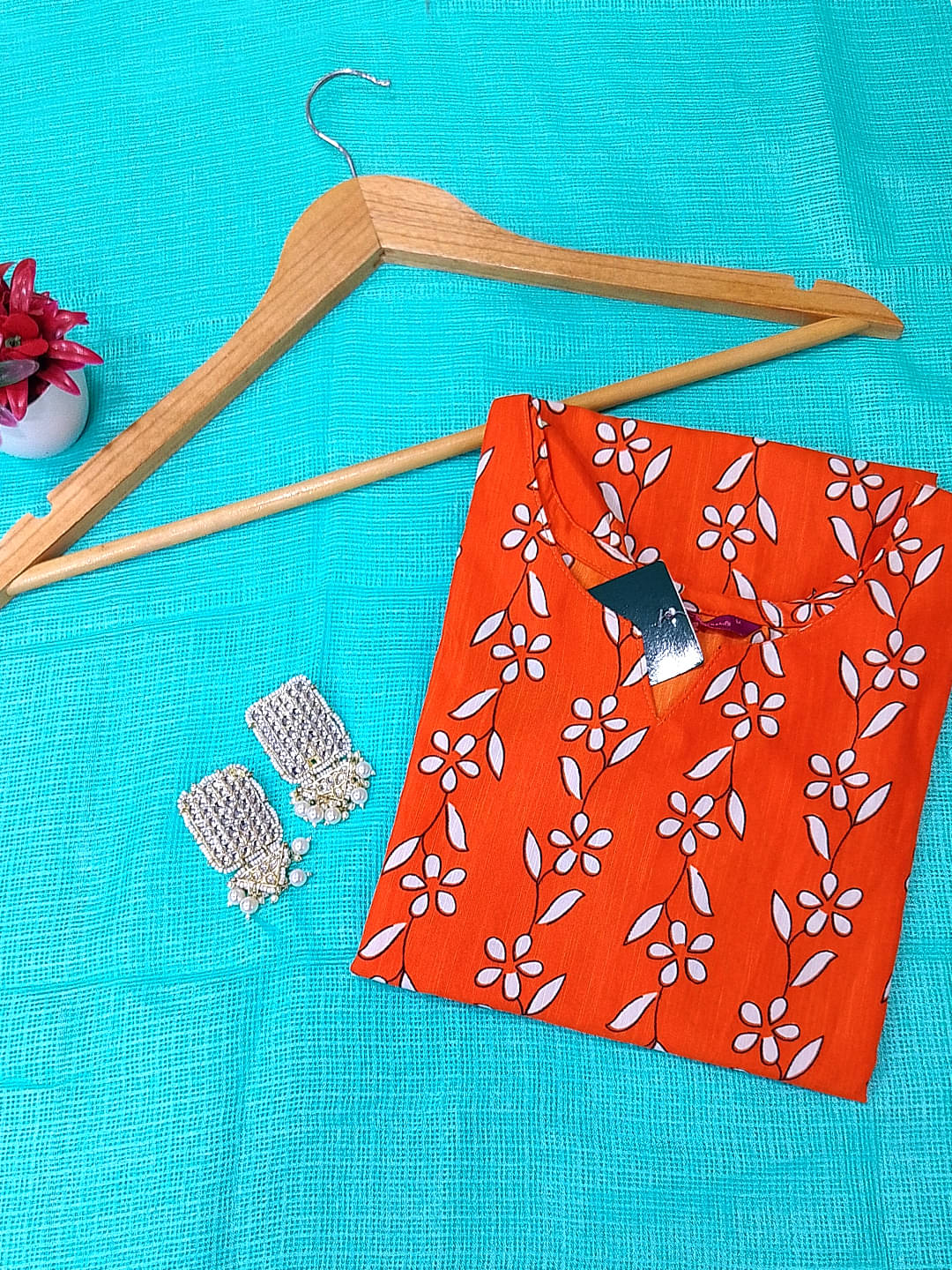 1 Stop Fashion Women Cotton Blend Printed Kurti ( Orange ) 1 Stop Fashion Women Cotton Blend Printed Kurti ( Orange )