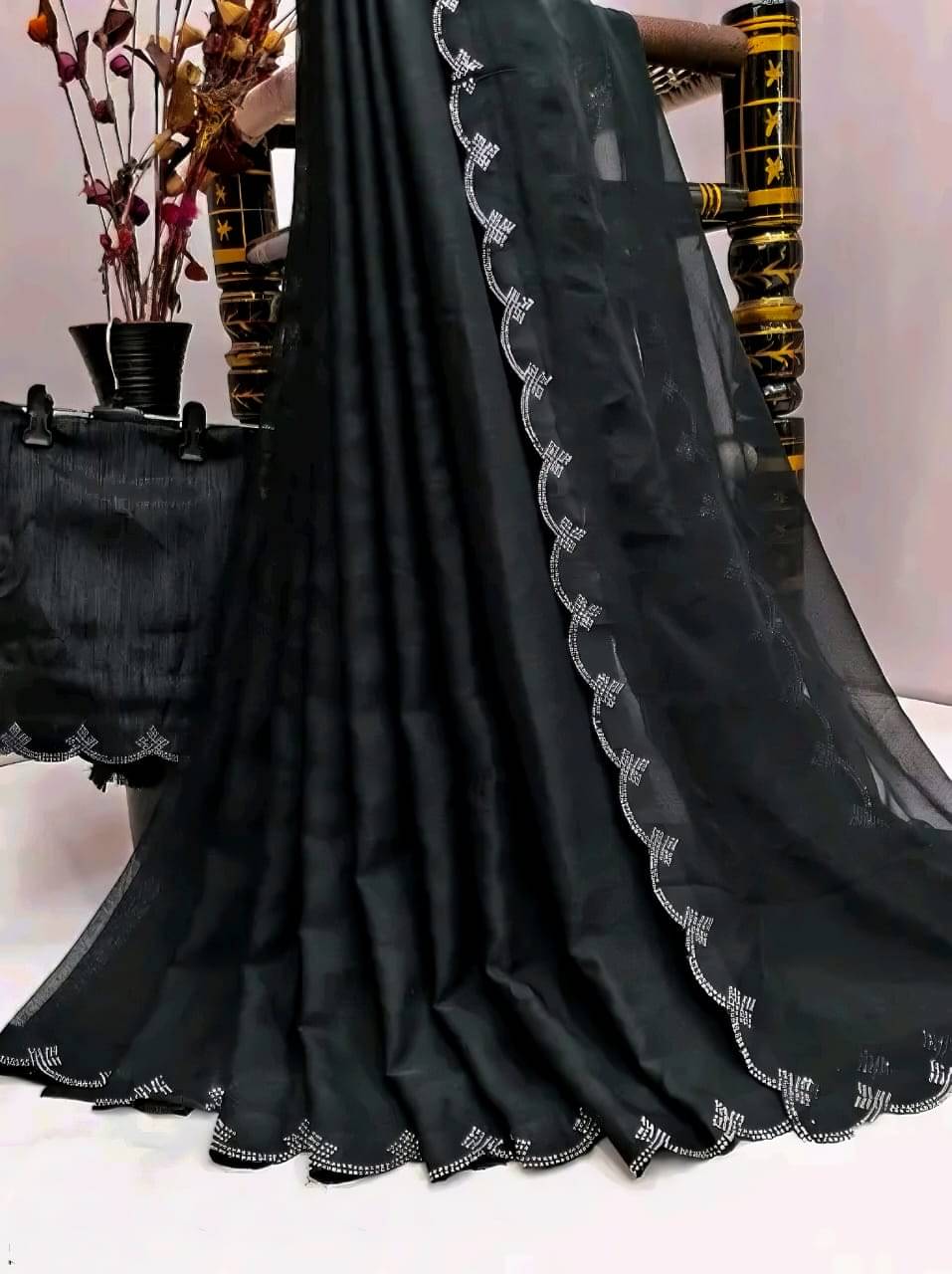    			GALAXYSTUDIOS Georgette Embellished Bhagalpuri Saree With Unstitched Blouse Piece ( Black )
