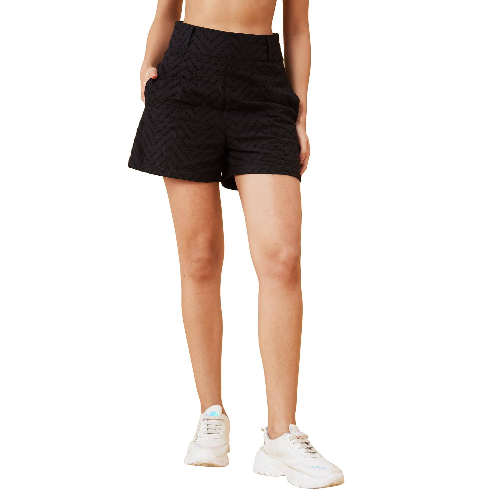     			Globus Women Cotton Regular Shorts ( Black )