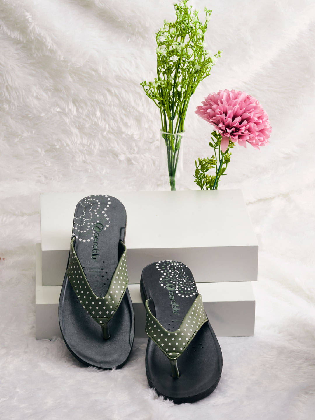    			Puntoblu Green Women's Slipper