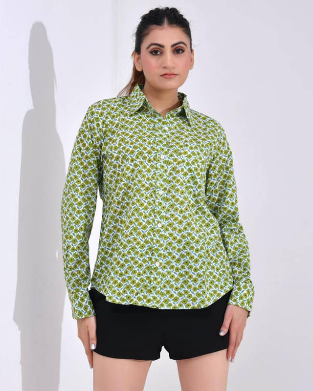 SIDDHO HUM Women Printed Cotton Shirt ( Green ) SIDDHO HUM Women Printed Cotton Shirt ( Green )