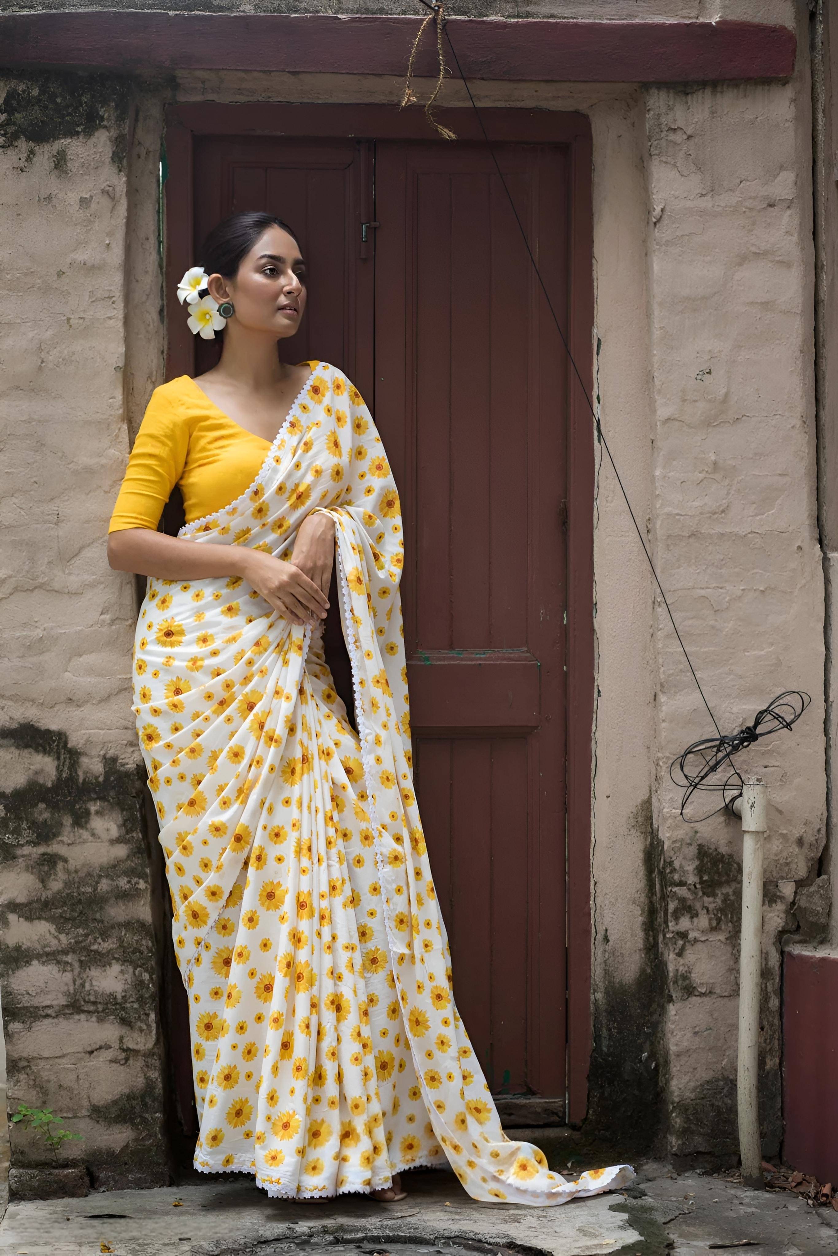     			Sidhidata Chanderi Printed Chanderi saree With Unstitched Blouse Piece ( Yellow )
