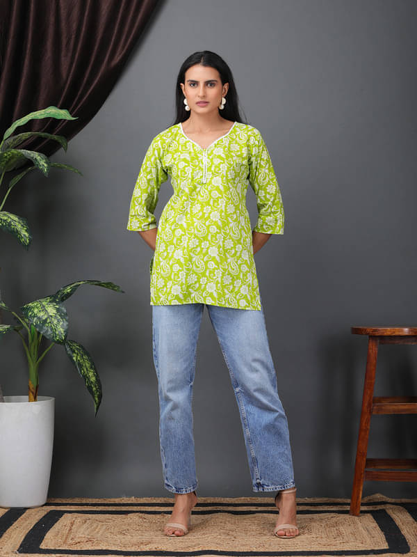     			Sold For Style Women Cotton Printed Straight Kurti ( Green )