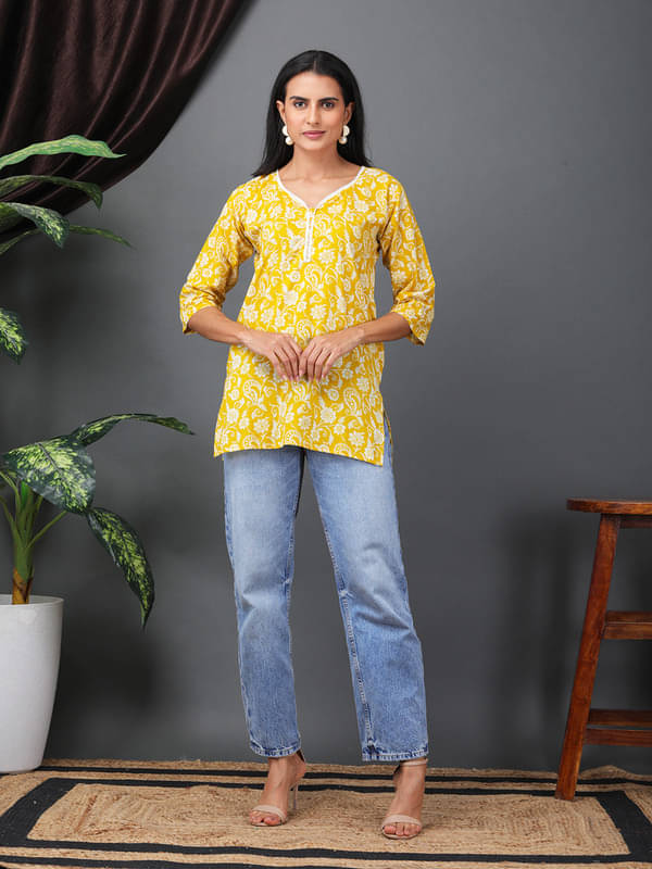     			Sold For Style Women Cotton Printed Straight Kurti ( Yellow )
