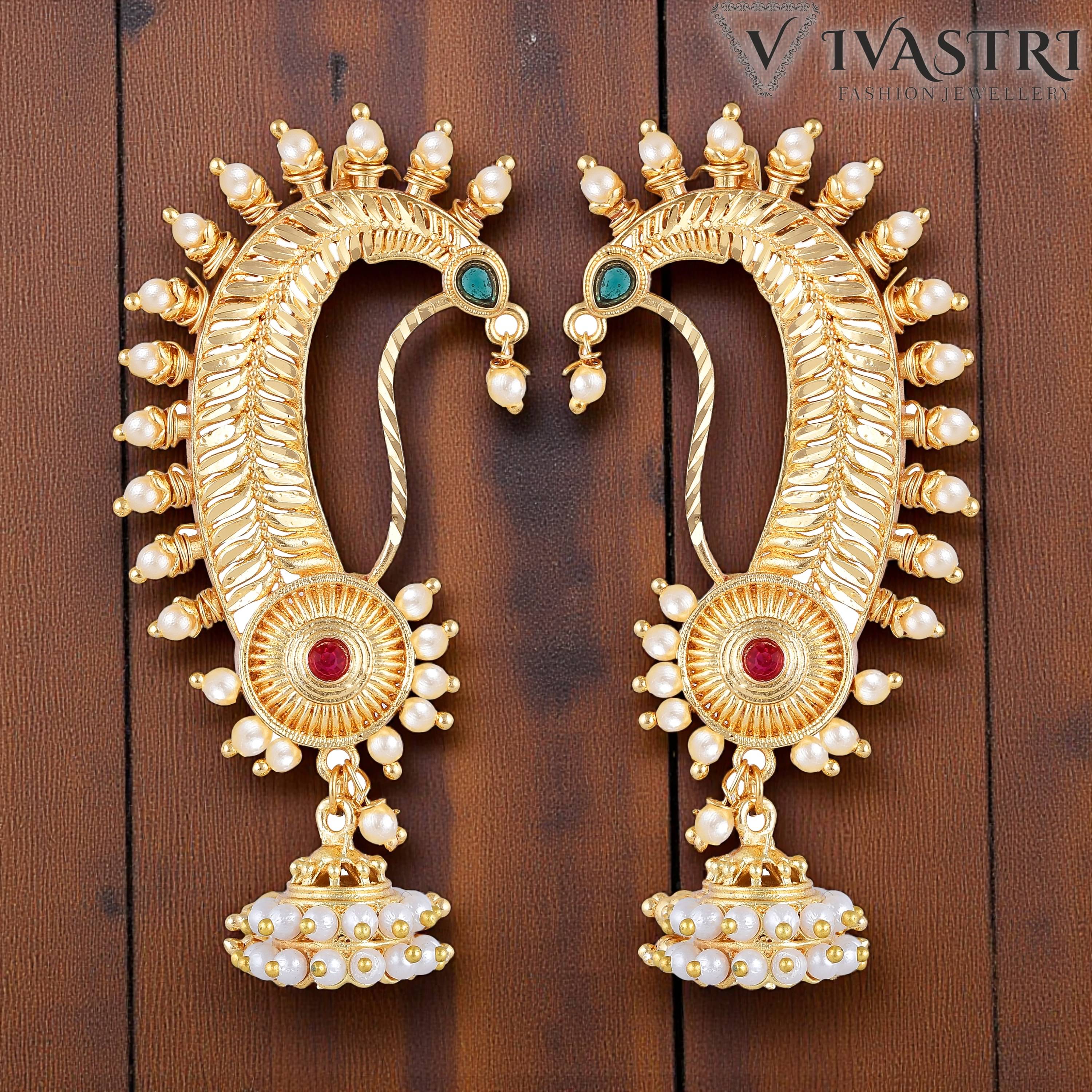     			VIVASTRI Golden EarCuff Earrings ( Pack of 1 )