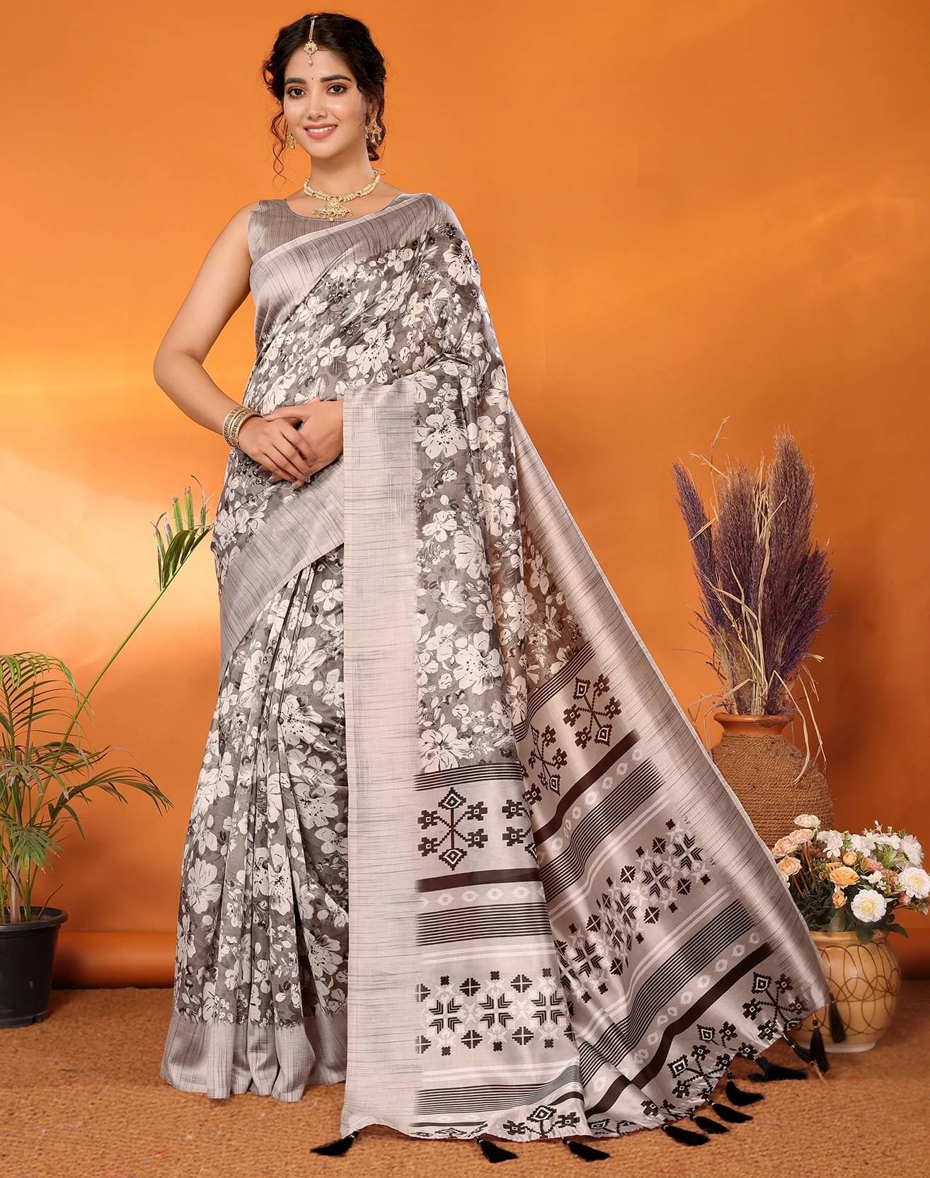     			Yashika Art Silk Printed Regular Saree With Unstitched Blouse Piece ( Brown )