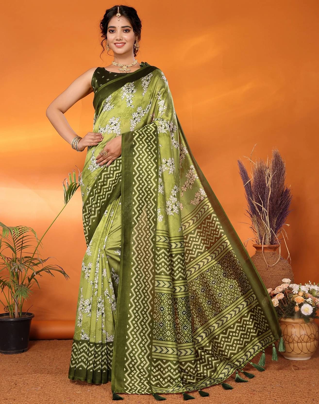 Yashika Art Silk Printed Regular Saree With Unstitched Blouse Piece ( Green )     			Yashika Art Silk Printed Regular Saree With Unstitched Blouse Piece ( Green )