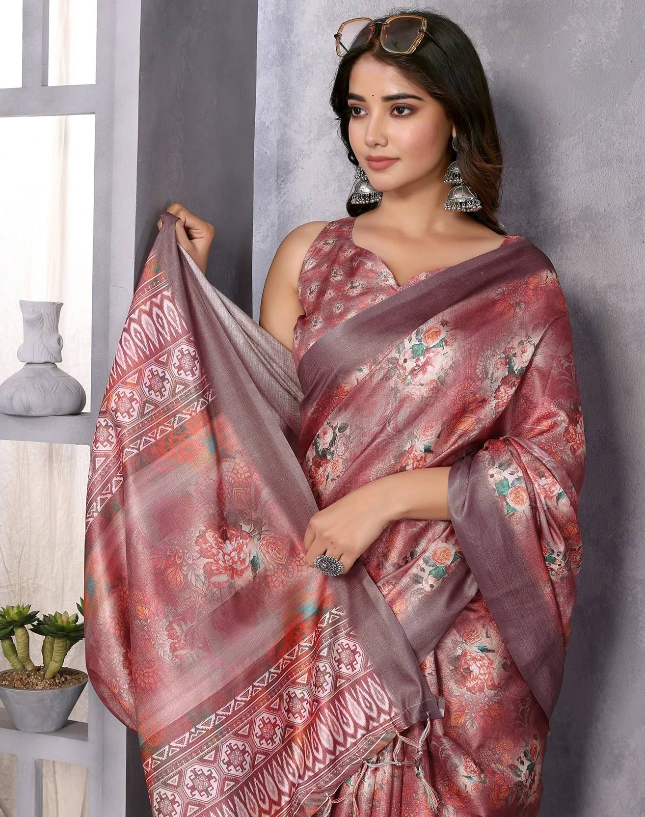     			Yashika Art Silk Printed Regular Saree With Unstitched Blouse Piece ( Pink )