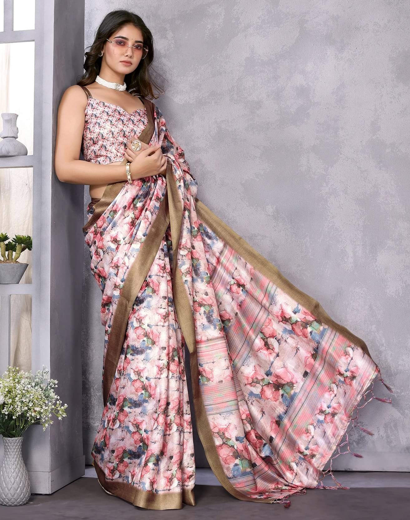     			Yashika Art Silk Printed Regular Saree With Unstitched Blouse Piece ( Pink )