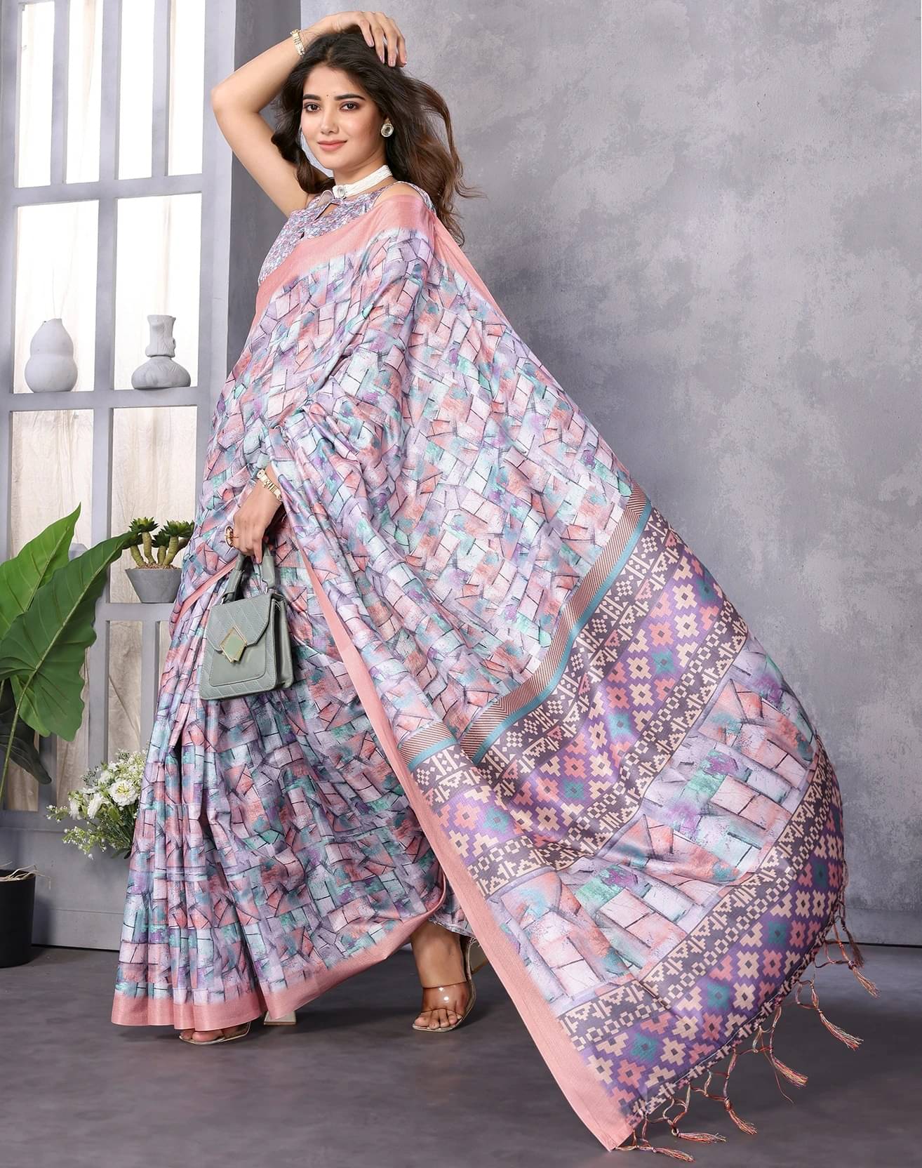     			Yashika Art Silk Printed Regular Saree With Unstitched Blouse Piece ( Grey )