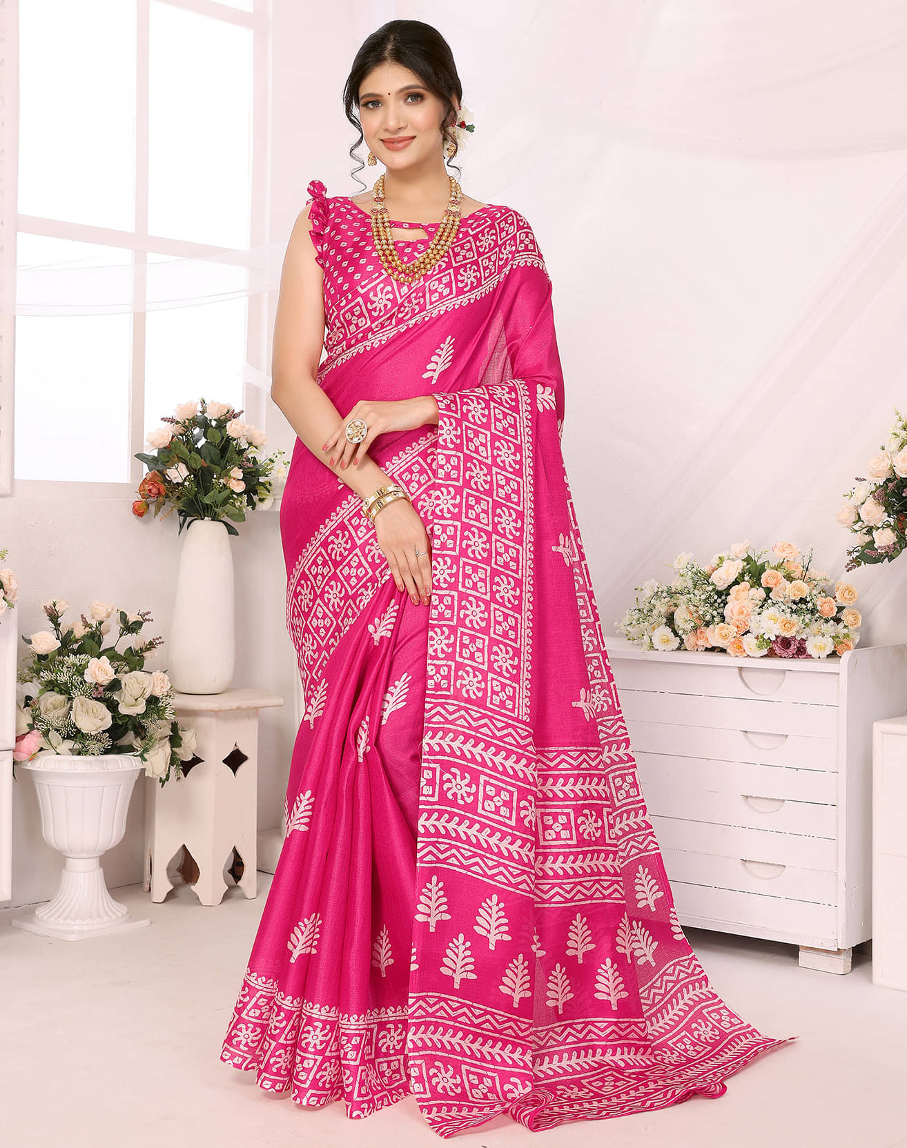 Yashika Art Silk Printed Regular Saree With Unstitched Blouse Piece ( Pink ) Yashika Art Silk Printed Regular Saree With Unstitched Blouse Piece ( Pink )