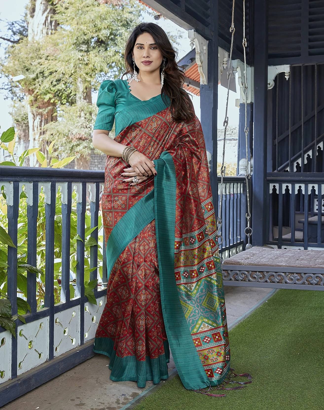    			Yashika Art Silk Printed Regular Saree With Unstitched Blouse Piece ( Red )