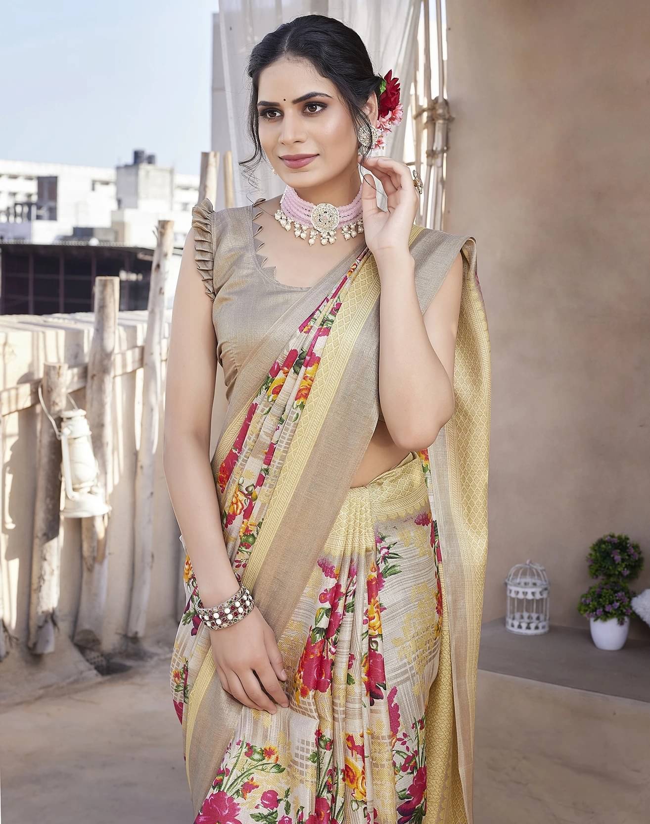     			Yashika Art Silk Printed Regular Saree With Unstitched Blouse Piece ( Yellow )