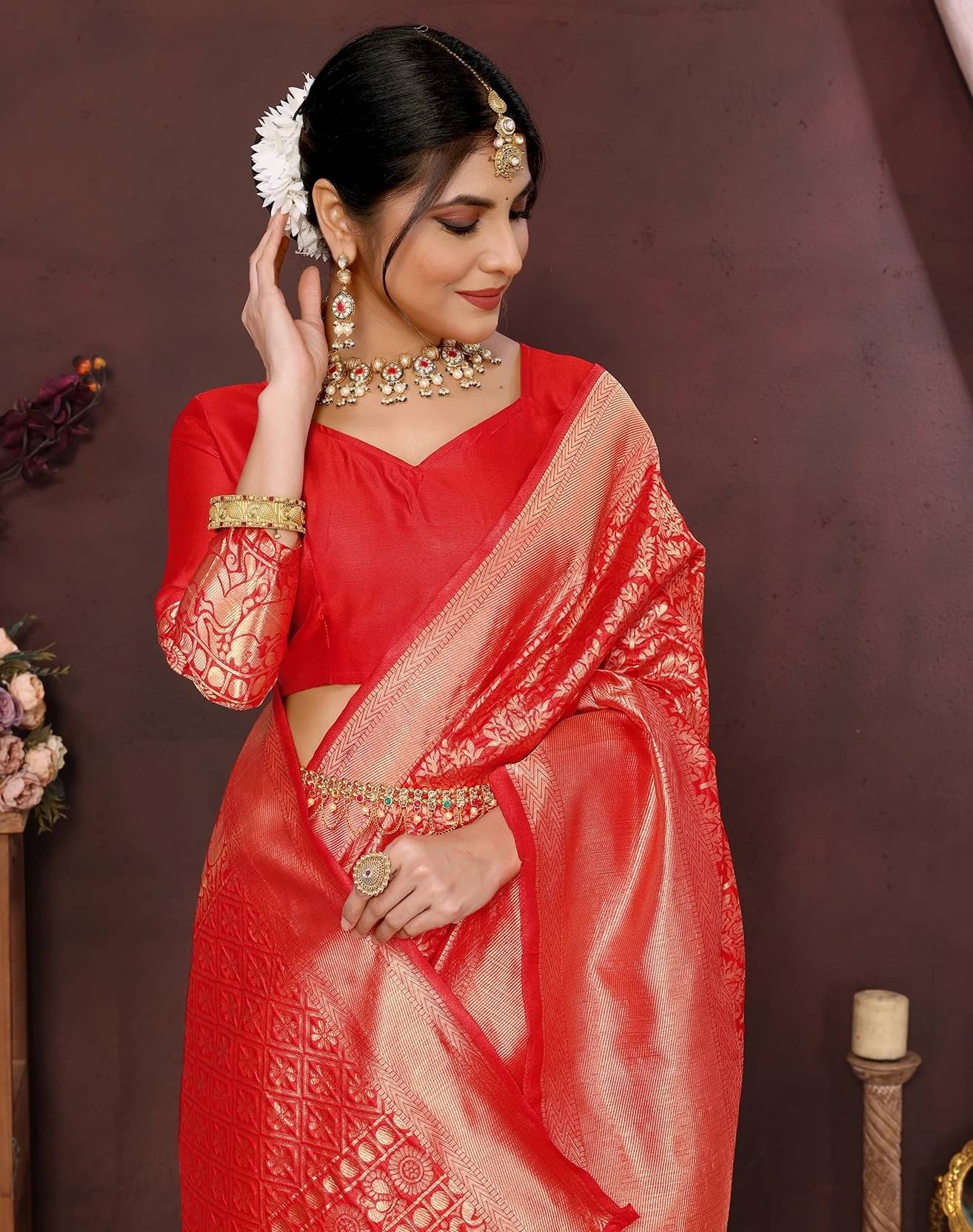 Yashika Art Silk Woven Kanjeevaram Sarees With Unstitched Blouse Piece ( Red ) Yashika Art Silk Woven Kanjeevaram Sarees With Unstitched Blouse Piece ( Red )