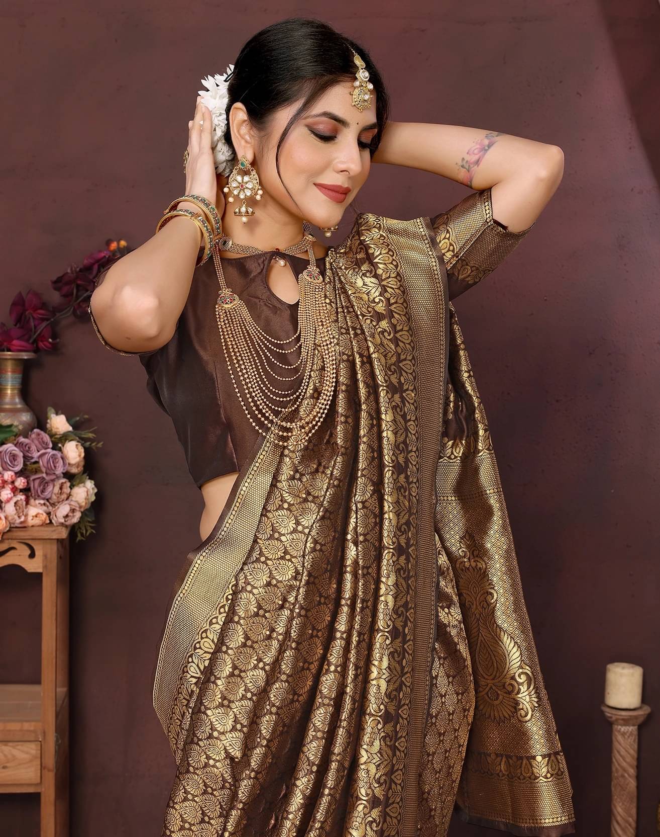     			Yashika Art Silk Woven Kanjeevaram Sarees With Unstitched Blouse Piece ( Brown )