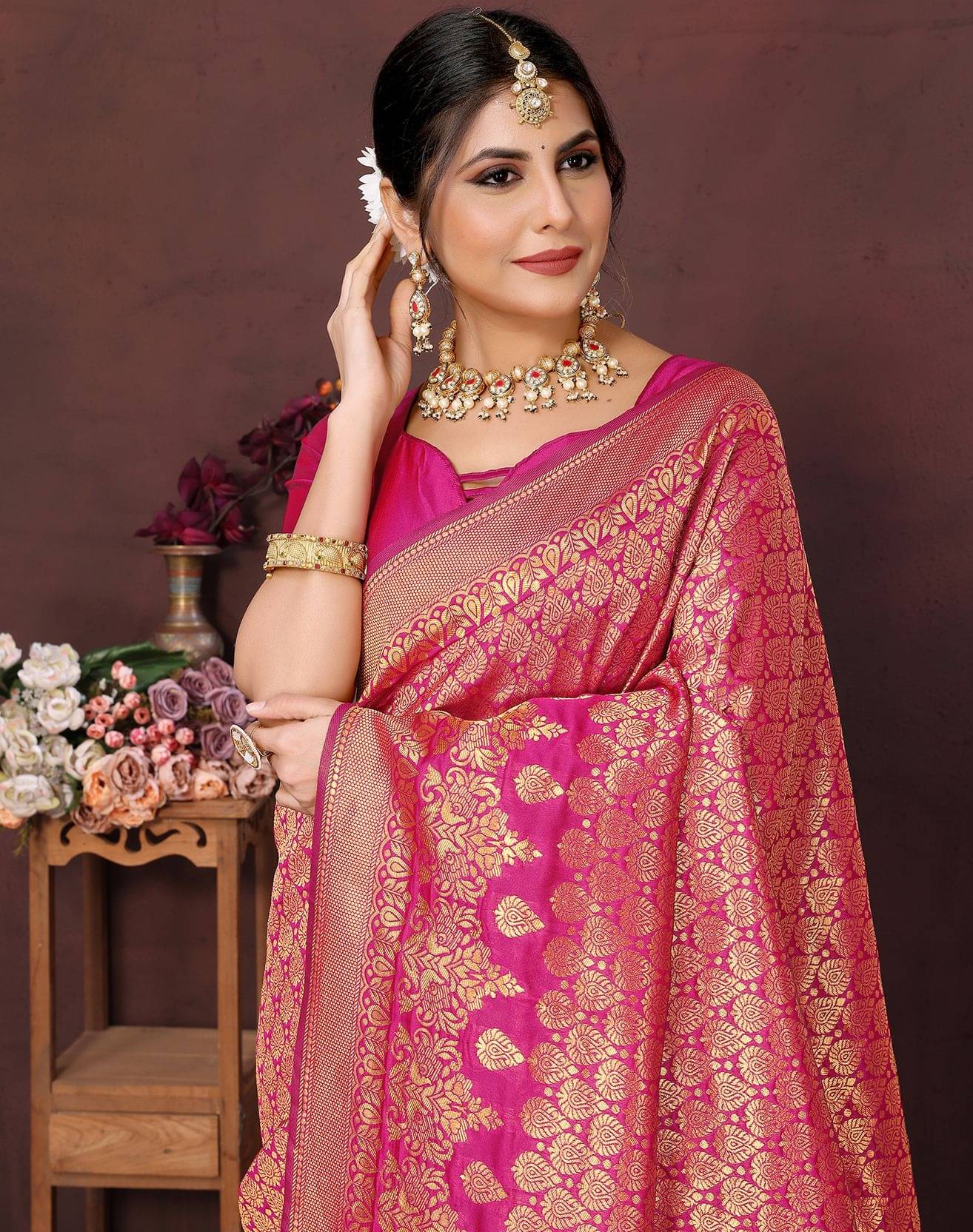     			Yashika Art Silk Woven Kanjeevaram Sarees With Unstitched Blouse Piece ( Pink )