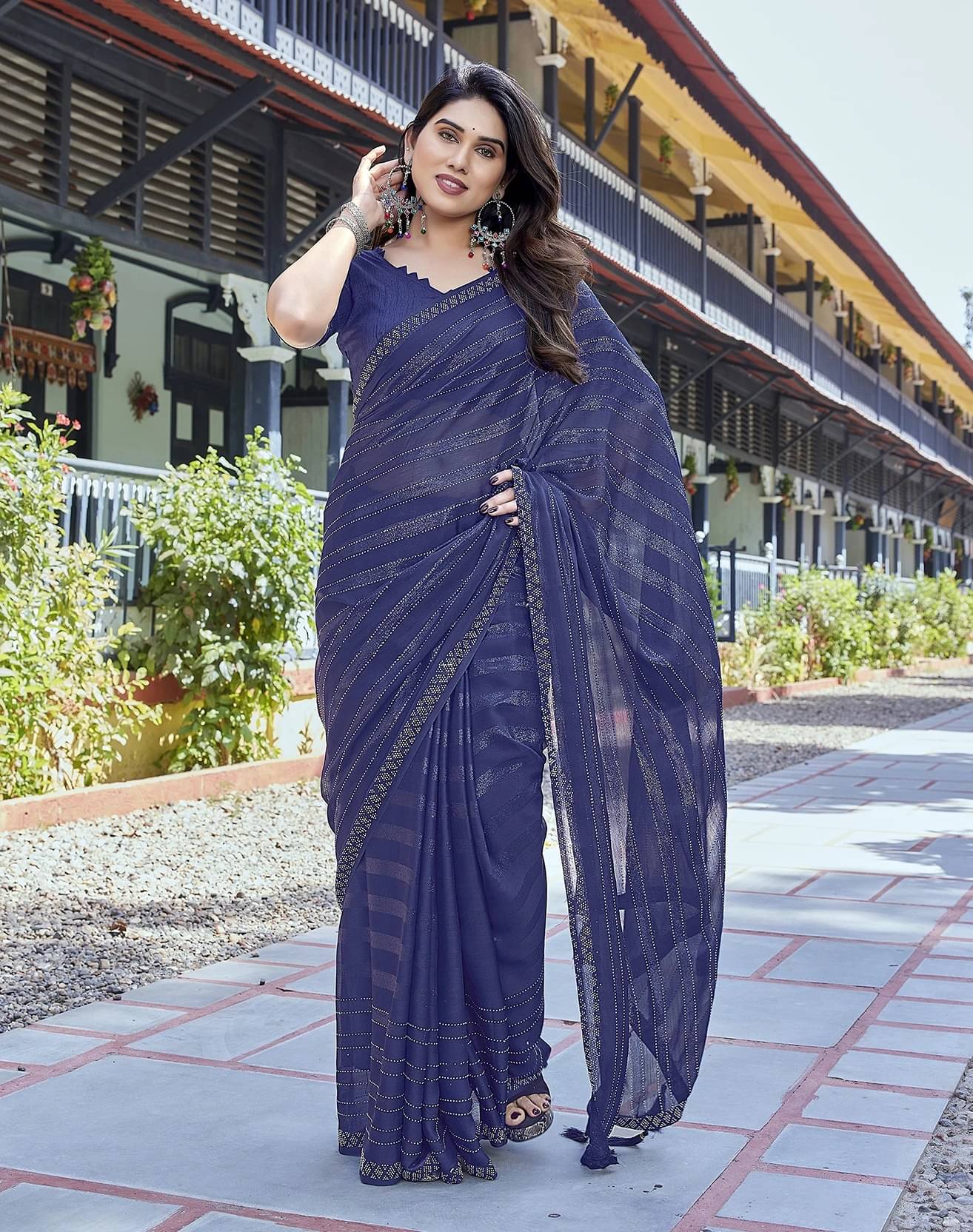     			Yashika Chiffon Embellished Regular Saree With Unstitched Blouse Piece ( Blue )