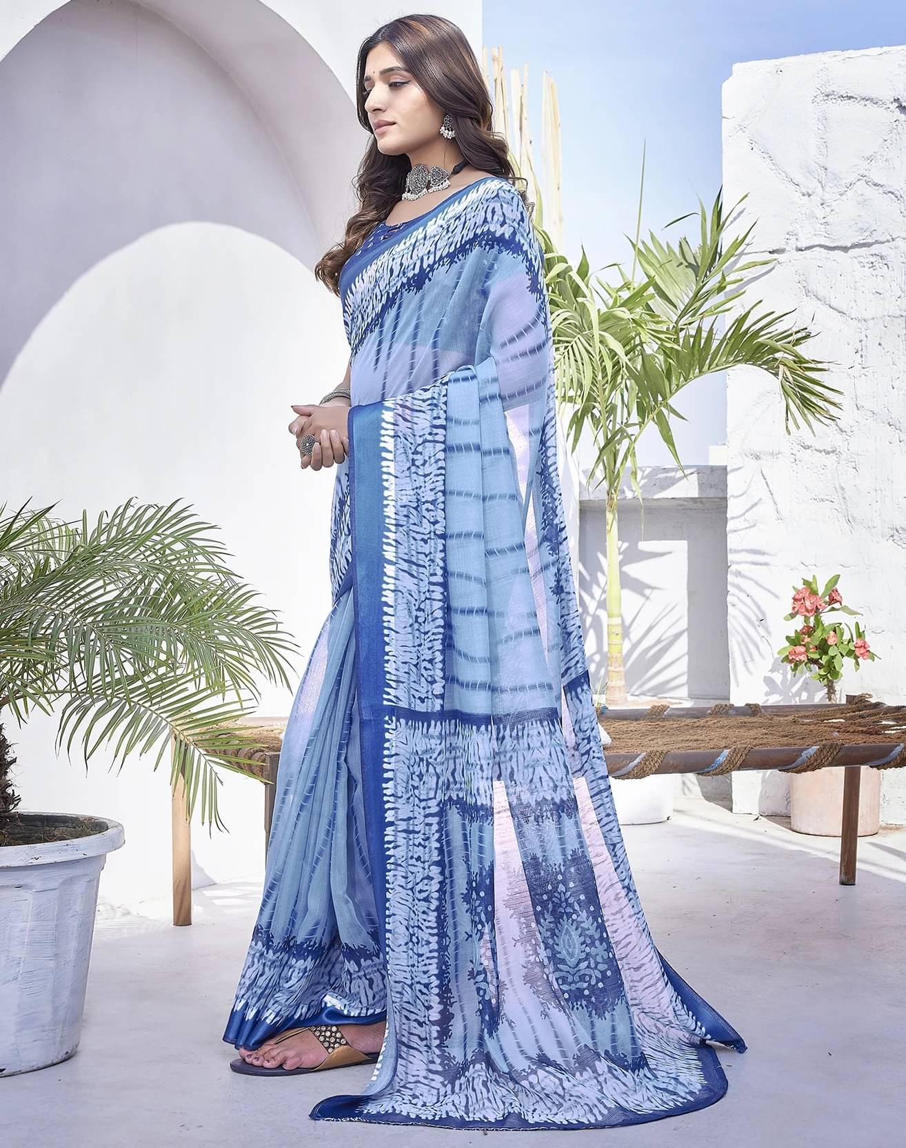     			Yashika Cotton Blend Printed Regular Saree With Unstitched Blouse Piece ( Blue )