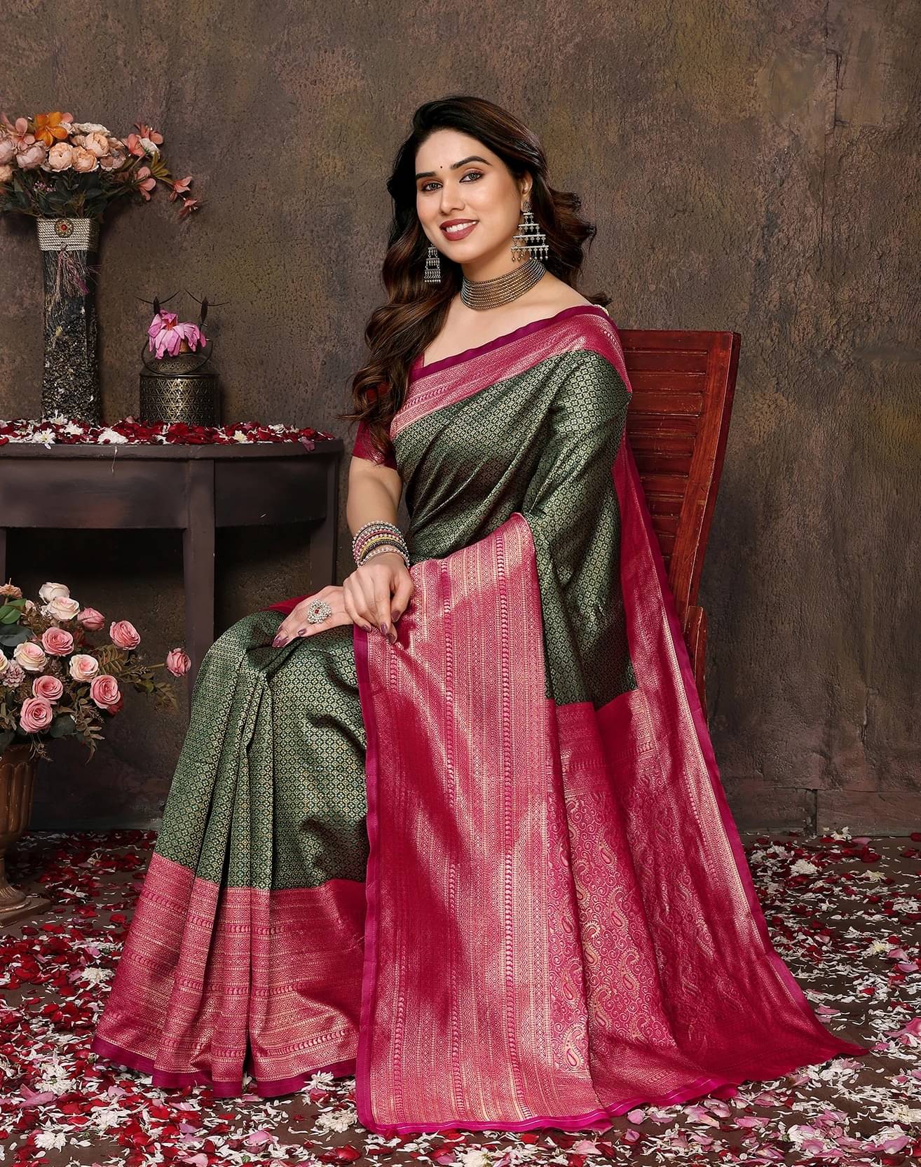     			Yashika Cotton Silk Printed Banarasi saree With Unstitched Blouse Piece ( Green )