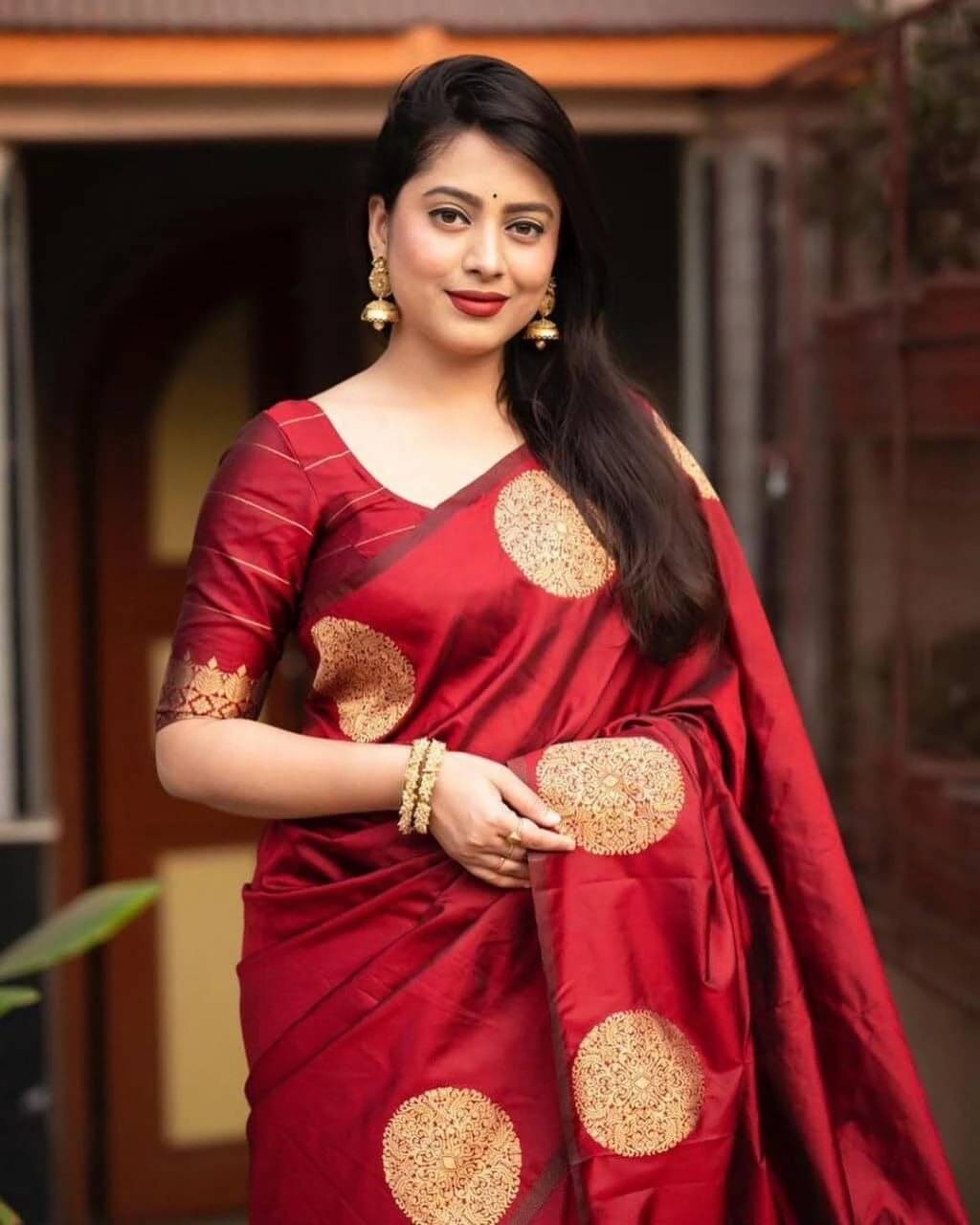 Yashika Cotton Silk Printed Banarasi saree With Unstitched Blouse Piece ( Maroon )     			Yashika Cotton Silk Printed Banarasi saree With Unstitched Blouse Piece ( Maroon )