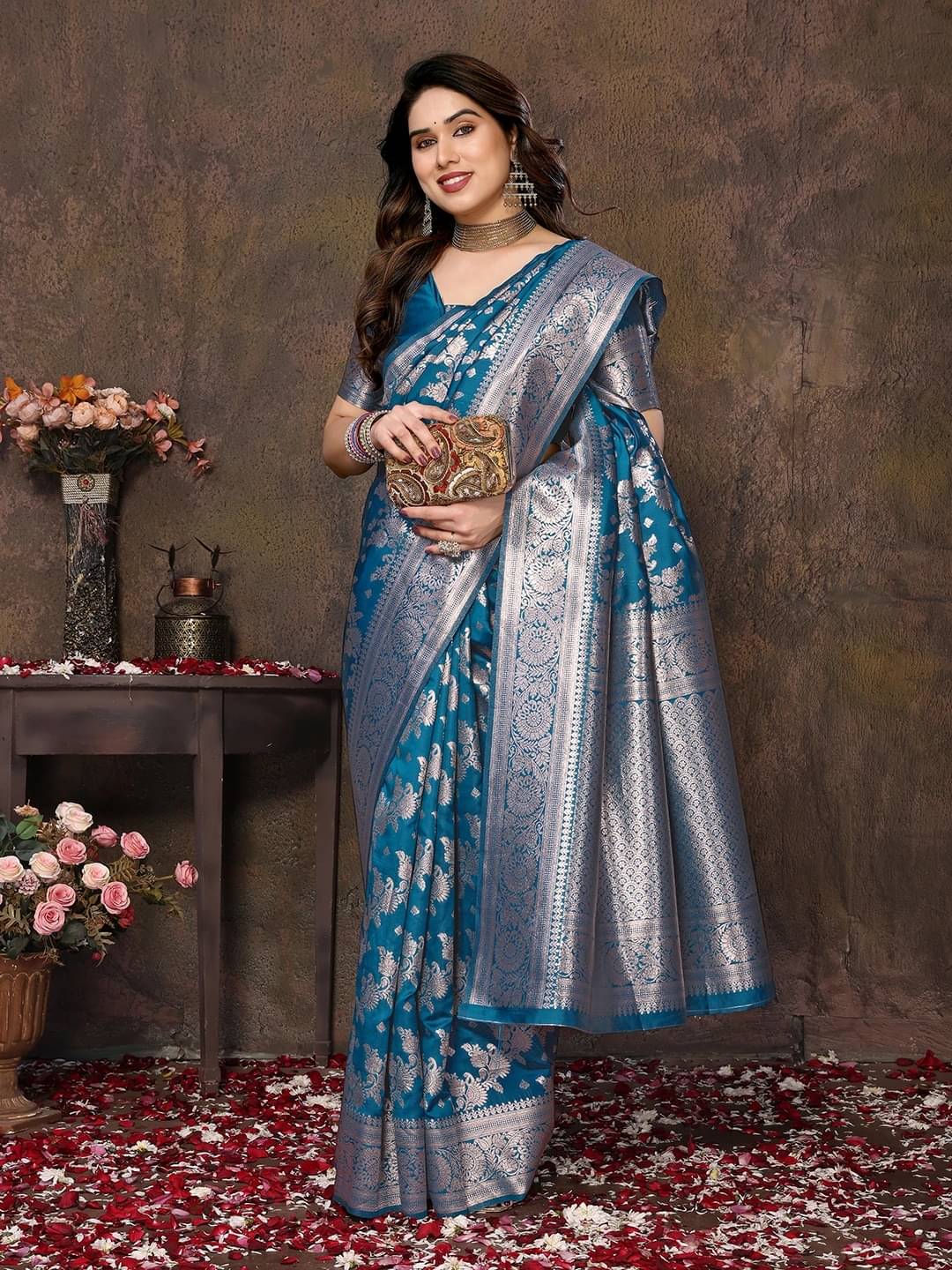     			Yashika Cotton Silk Printed Banarasi saree With Unstitched Blouse Piece ( Blue )