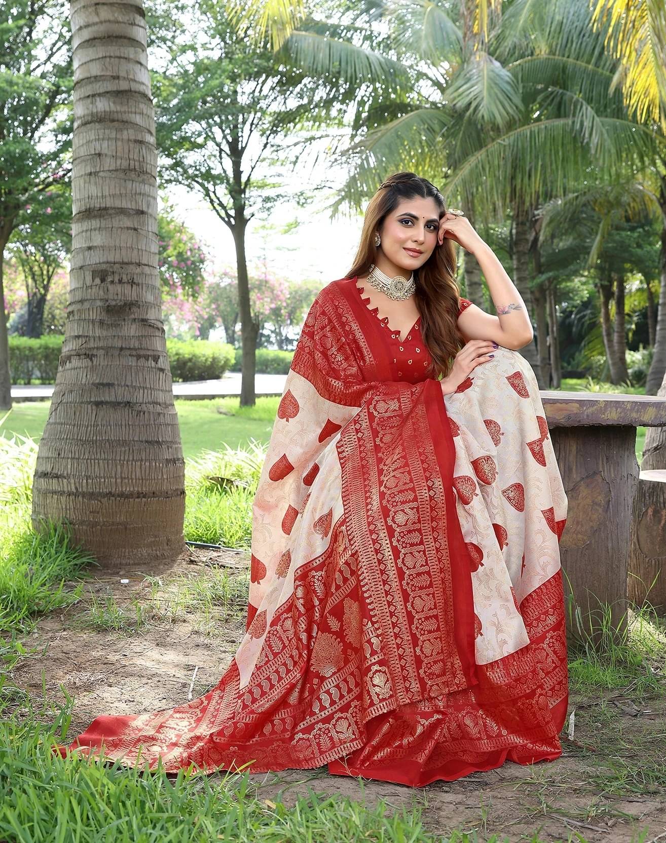     			Yashika Cotton Silk Printed Kanjeevaram Sarees With Unstitched Blouse Piece ( Brown )