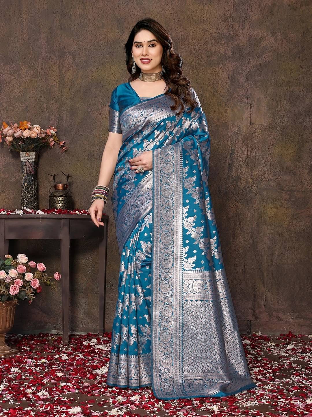     			Yashika Cotton Silk Woven Banarasi saree With Unstitched Blouse Piece ( Blue )