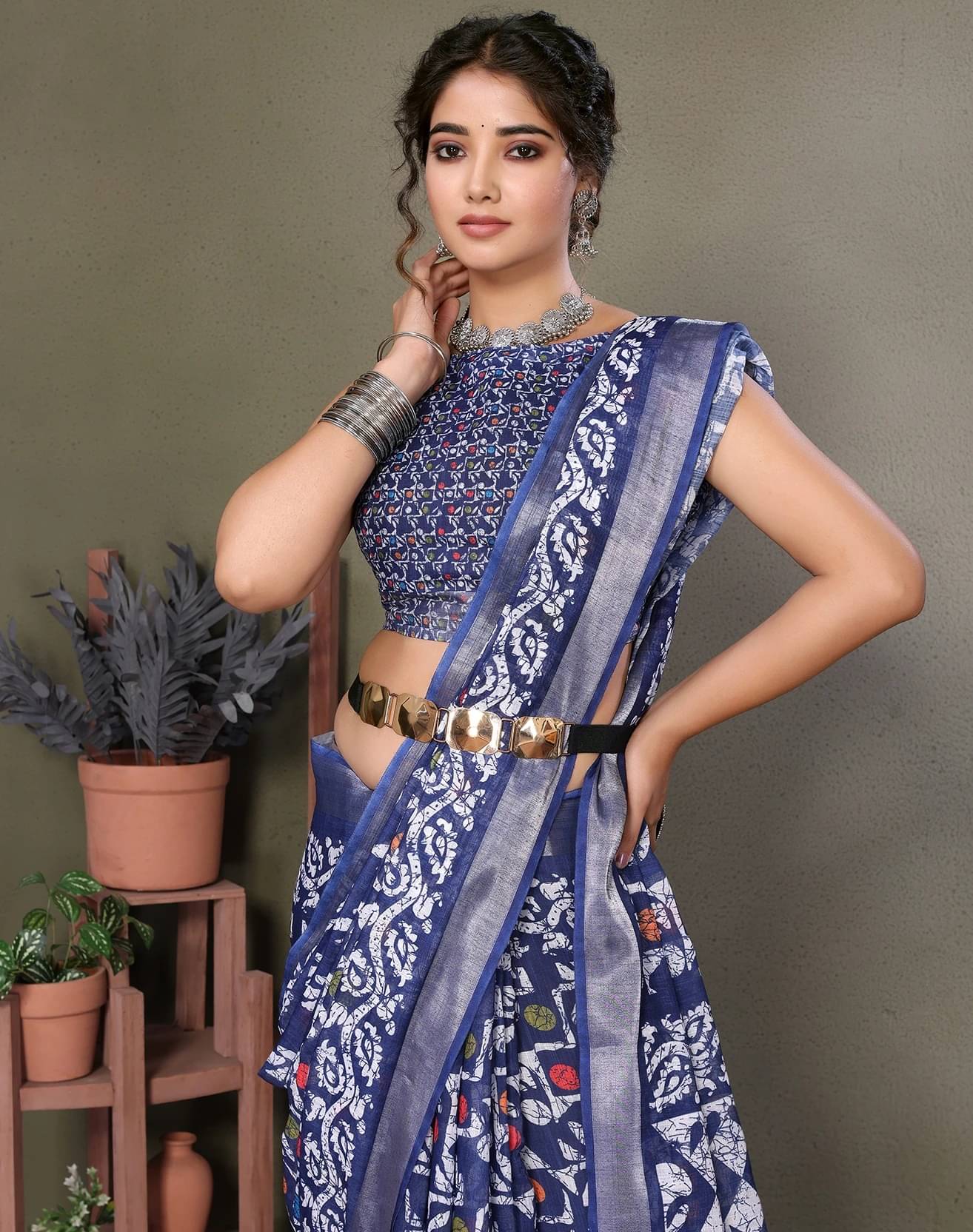 Yashika Cotton Silk Woven Chettinad Saree With Unstitched Blouse Piece ( Blue ) Yashika Cotton Silk Woven Chettinad Saree With Unstitched Blouse Piece ( Blue )