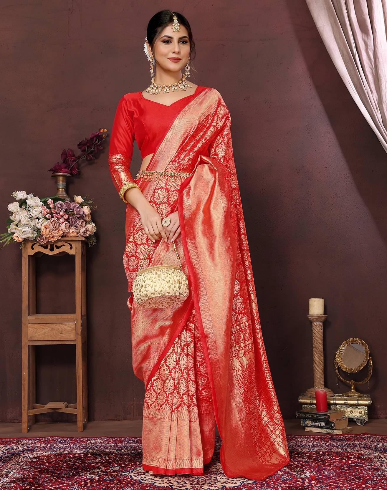Yashika Cotton Silk Woven Kanjeevaram Sarees With Unstitched Blouse Piece ( Red ) Yashika Cotton Silk Woven Kanjeevaram Sarees With Unstitched Blouse Piece ( Red )