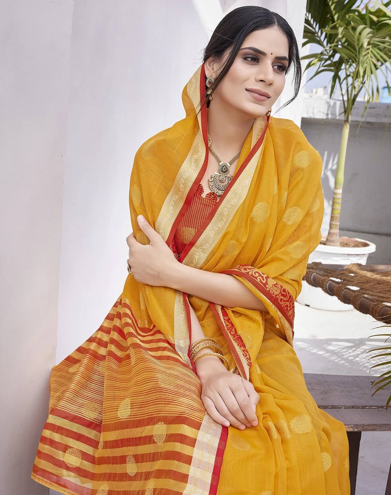     			Yashika Cotton Silk Woven Regular Saree With Unstitched Blouse Piece ( Yellow )
