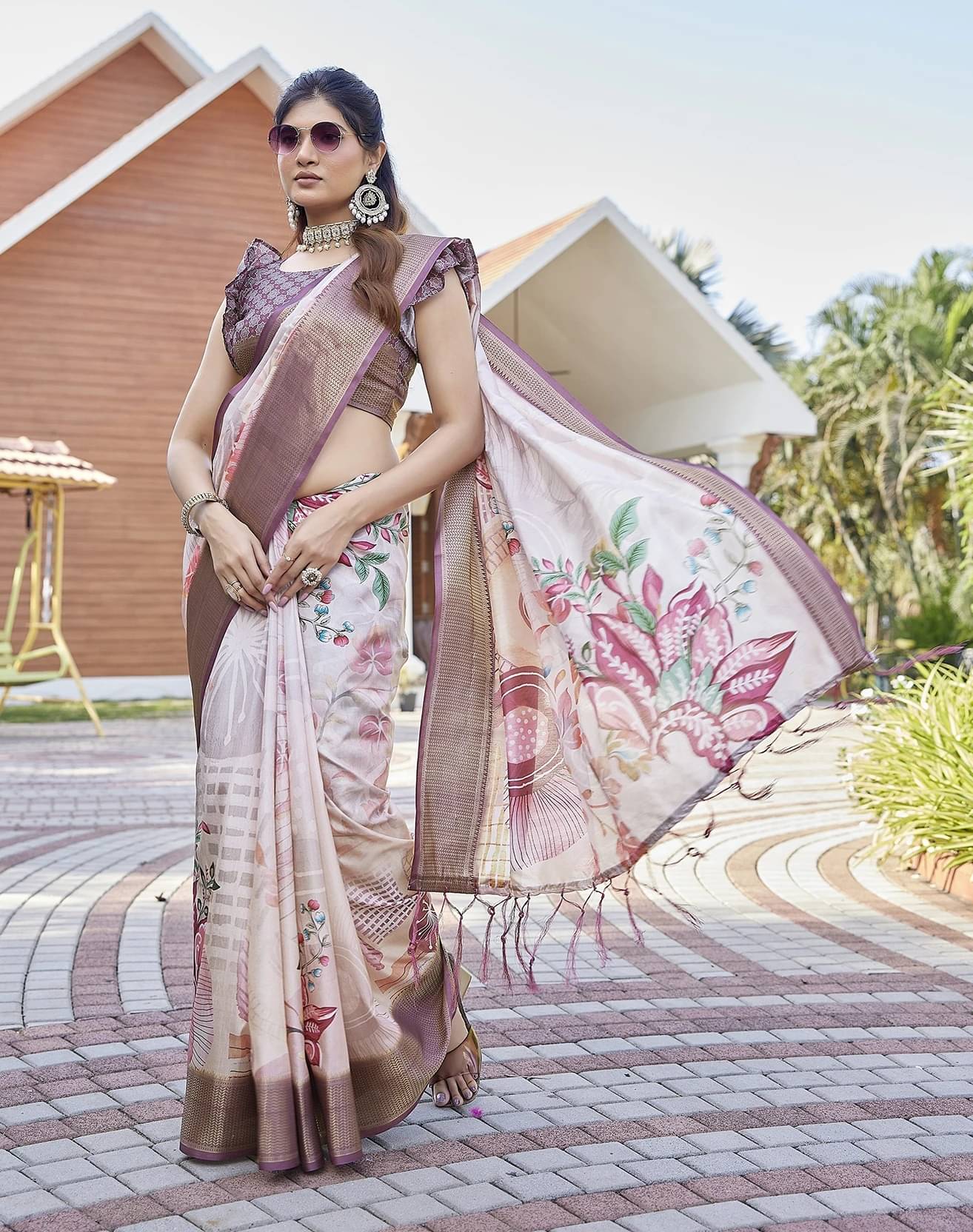     			Yashika Cotton Silk Woven Regular Saree With Unstitched Blouse Piece ( Purple )