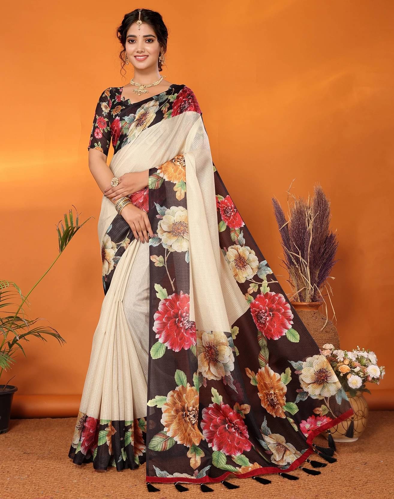     			Yashika Cotton Silk Woven Regular Saree With Unstitched Blouse Piece ( Black )